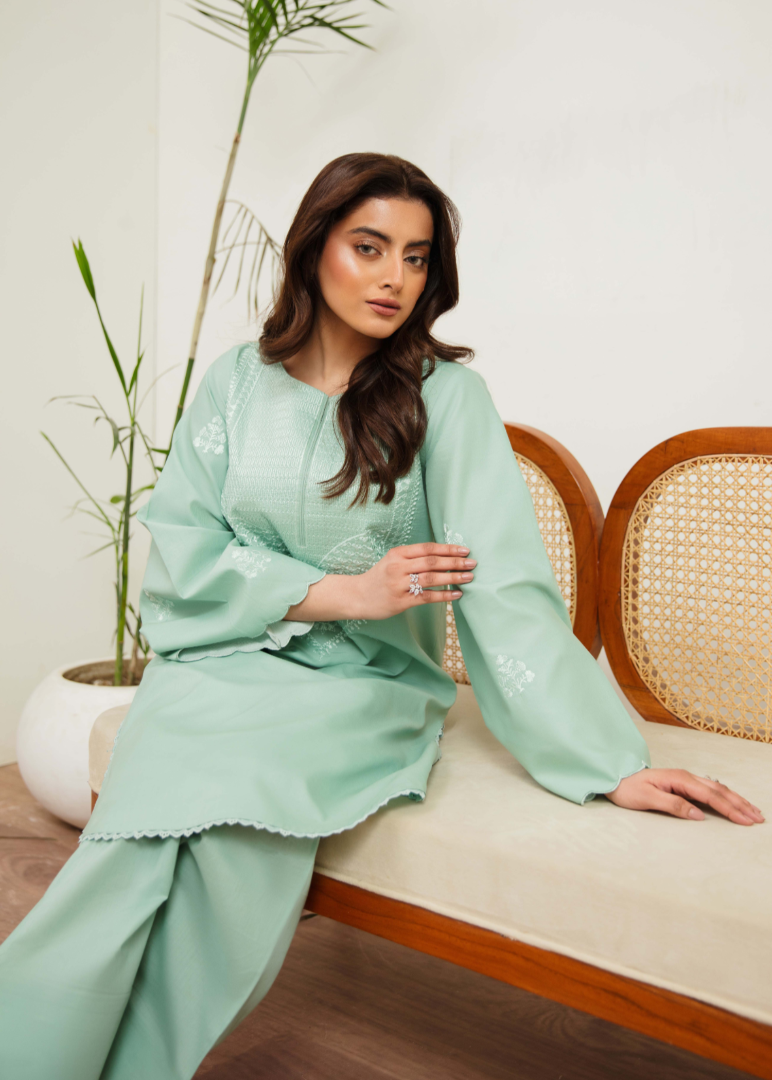 Humdum Ayra D06 Women 2pcs