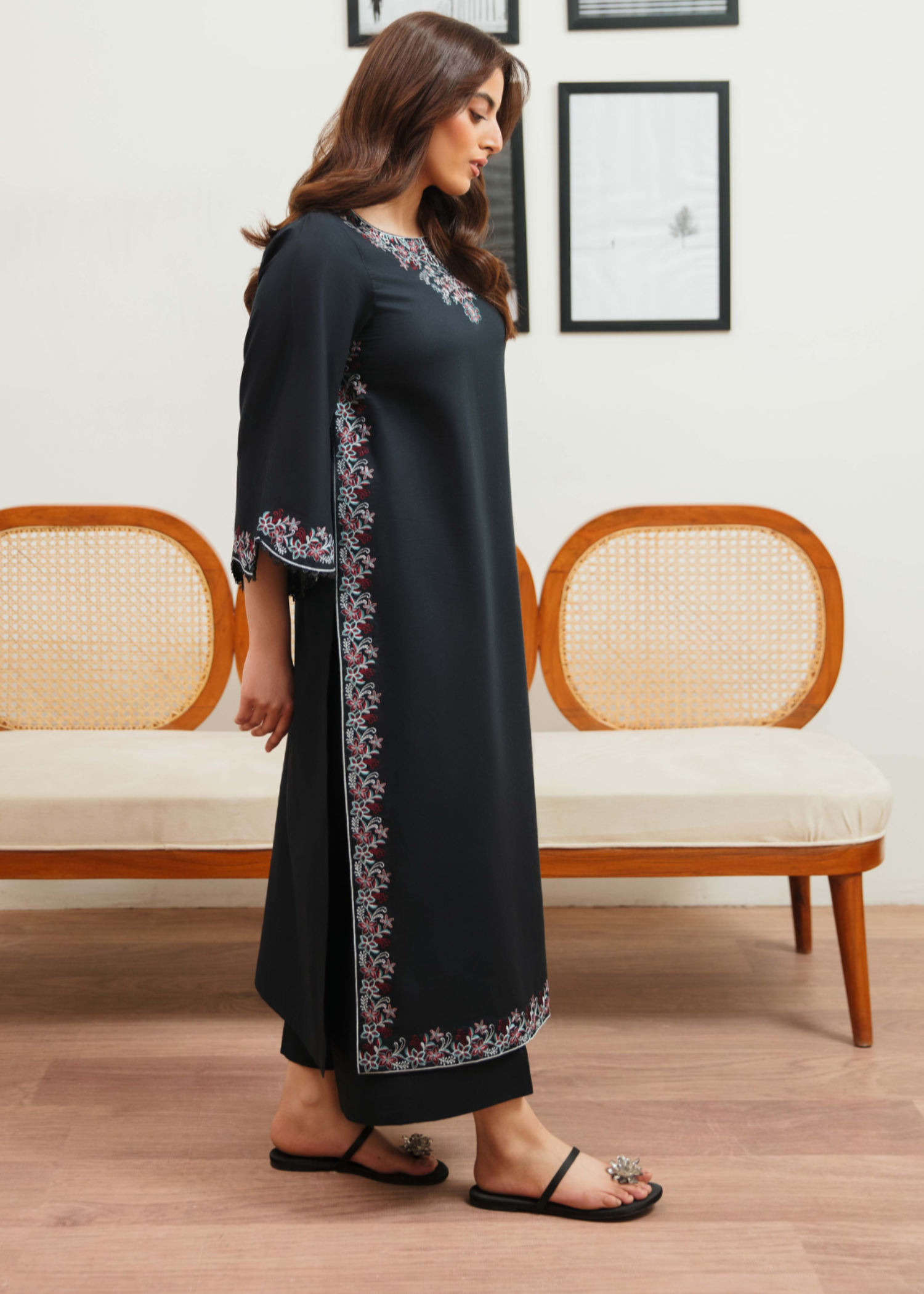 Humdum Ayra D07 Women 2pcs