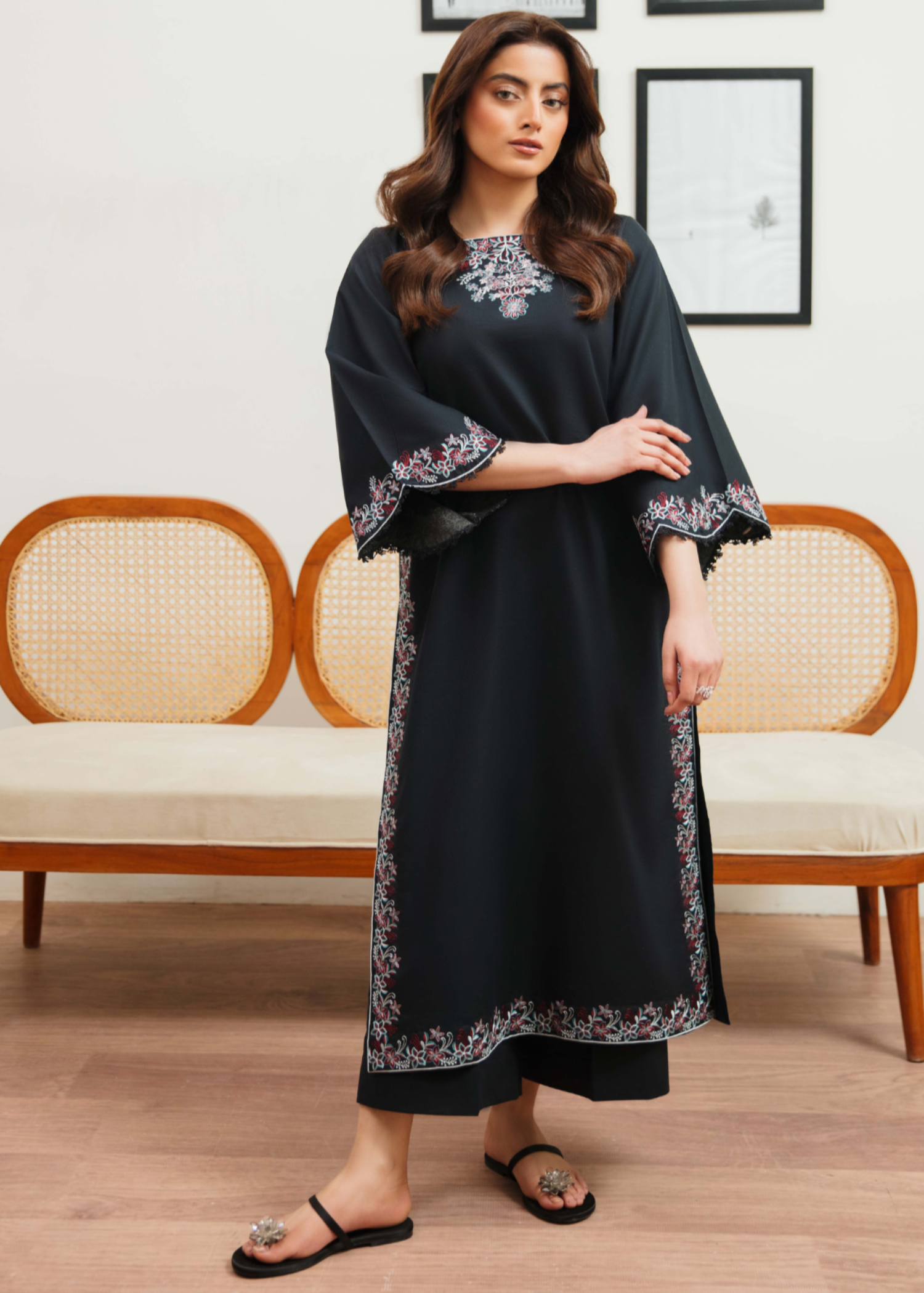 Humdum Ayra D07 Women 2pcs