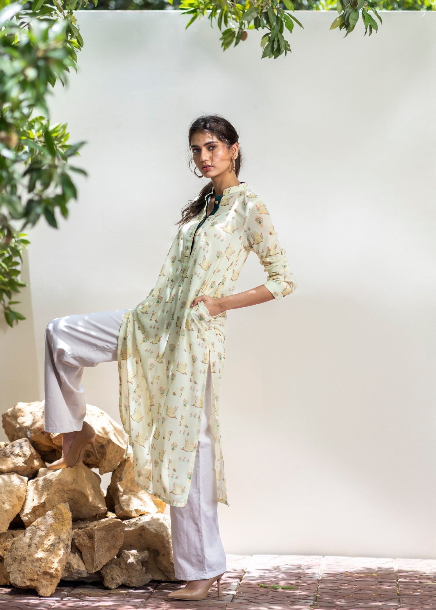 Daak & Co. Mughal Kurta Ivory (Shirt & Slip) Women 1pcs