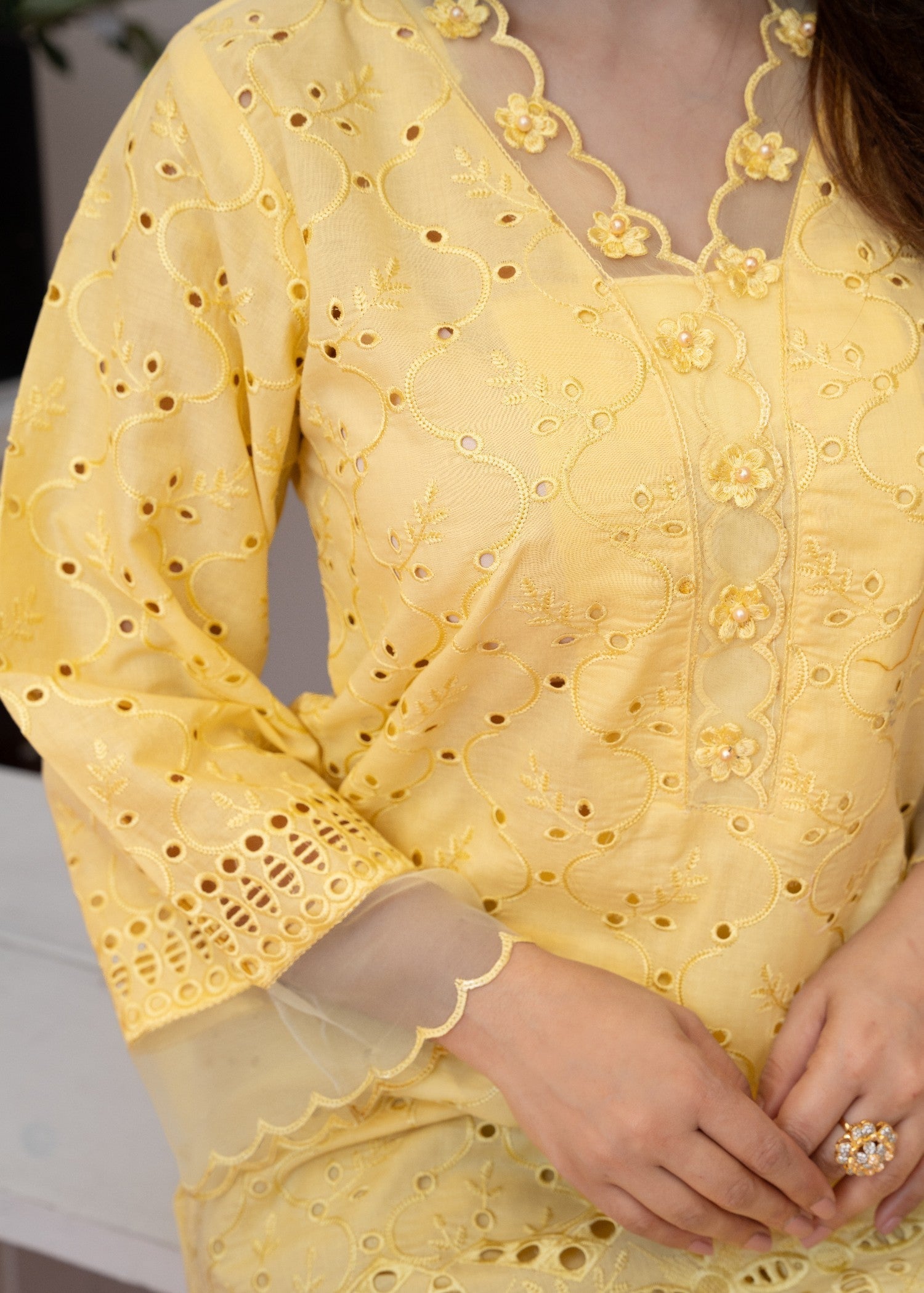 Waniya Awais WAL V1 D#4 Stitched Women 3pcs