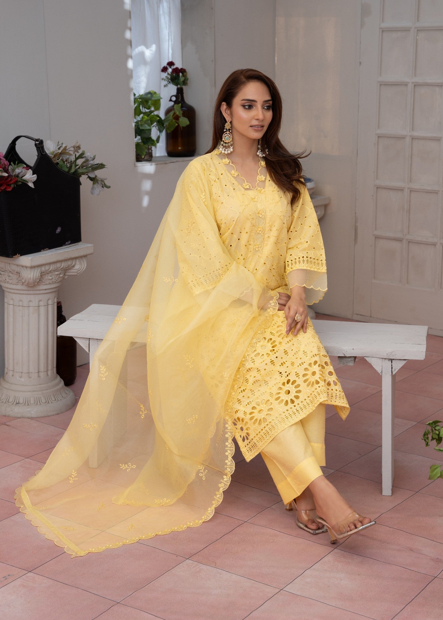 Waniya Awais WAL V1 D#4 Stitched Women 3pcs