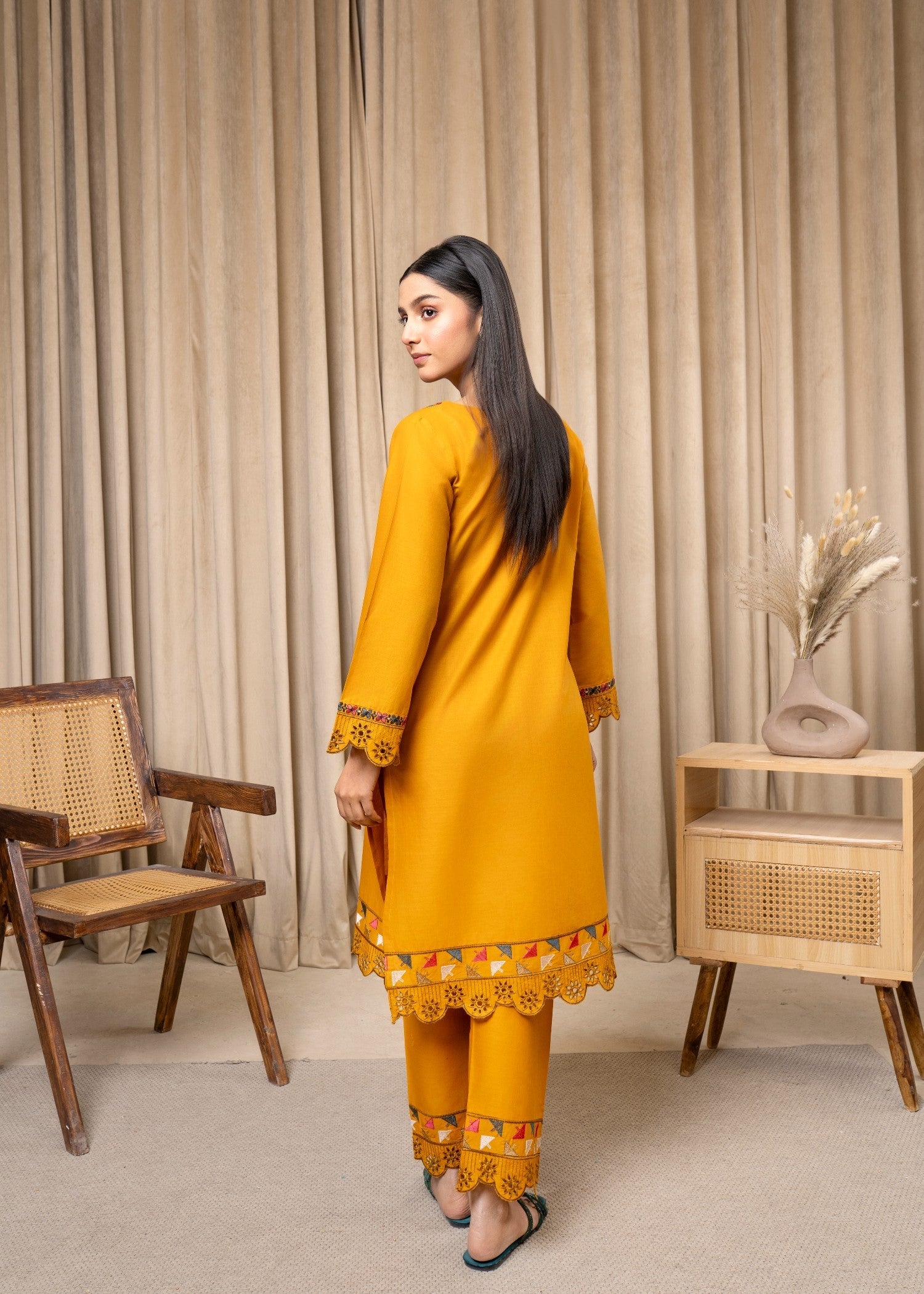 Zoya&Zafar Amber Elegance Women 2pcs