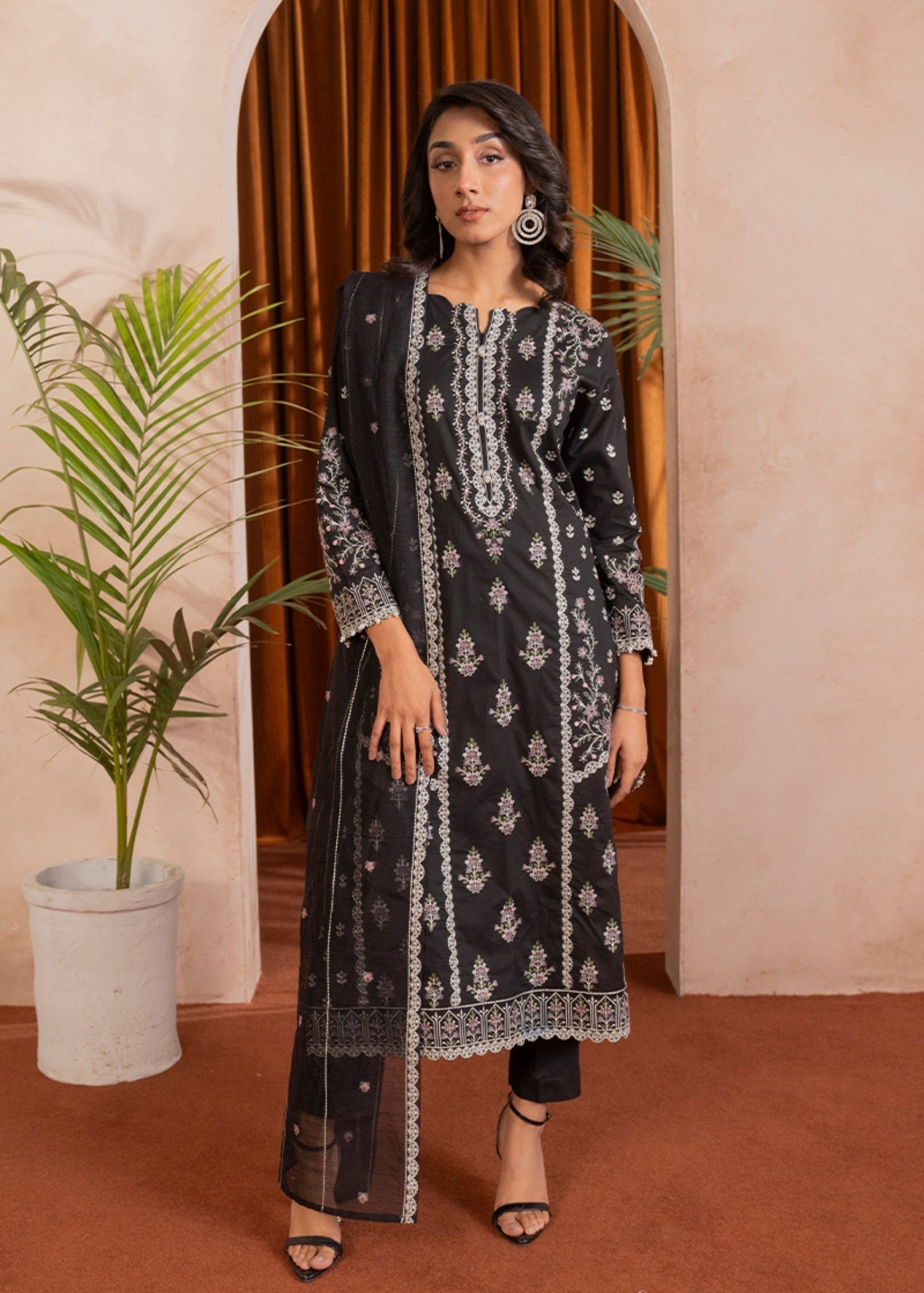 Kross Kulture Embroidered Lawn Suit 01652 Women 3pcs