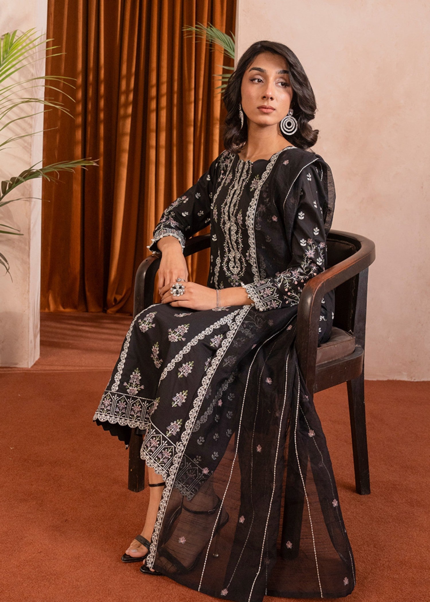 Kross Kulture Embroidered Lawn Suit 01652 Women 3pcs