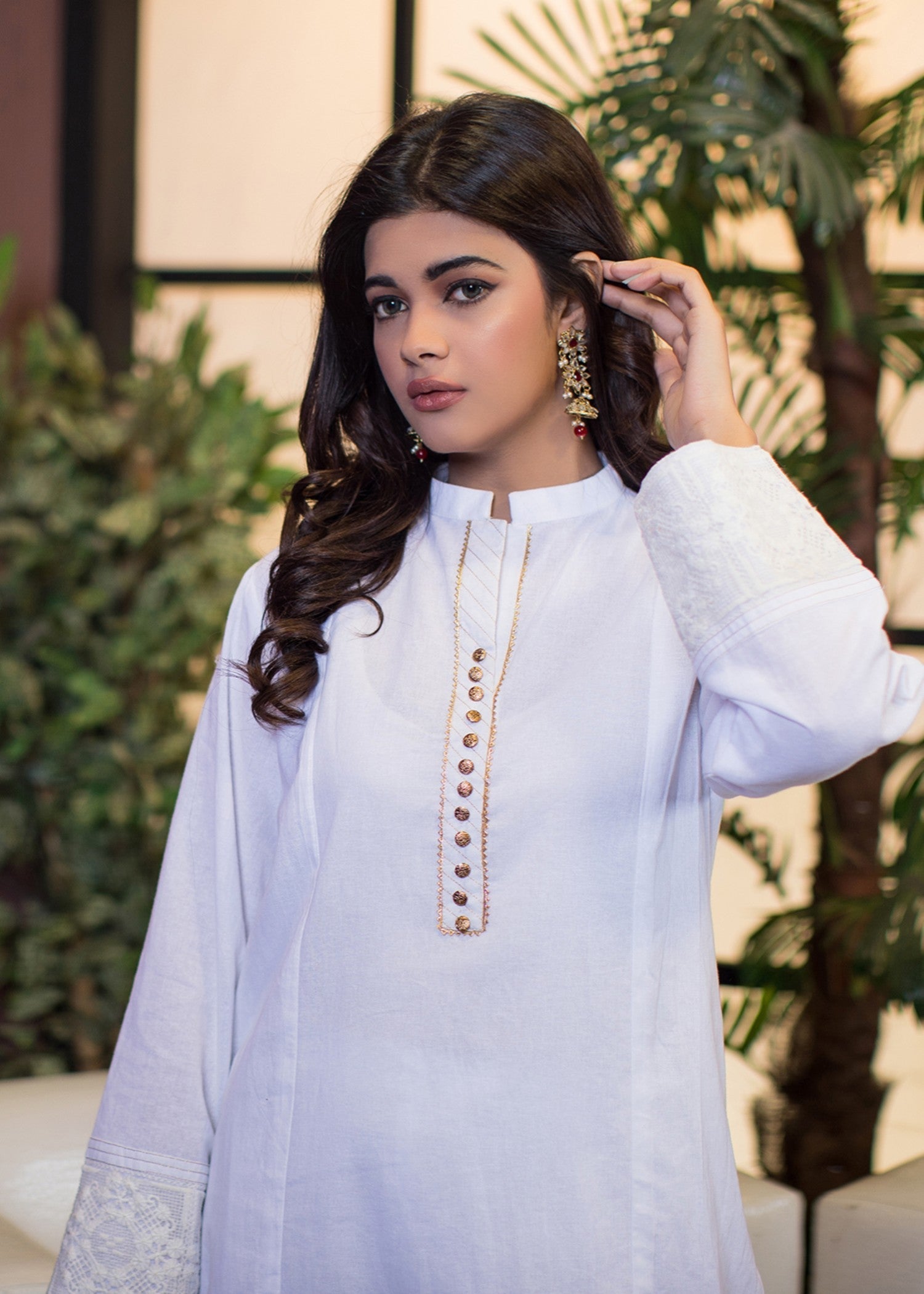 Urban Cut Cotton Embroidered Kurti White Women 1pcs