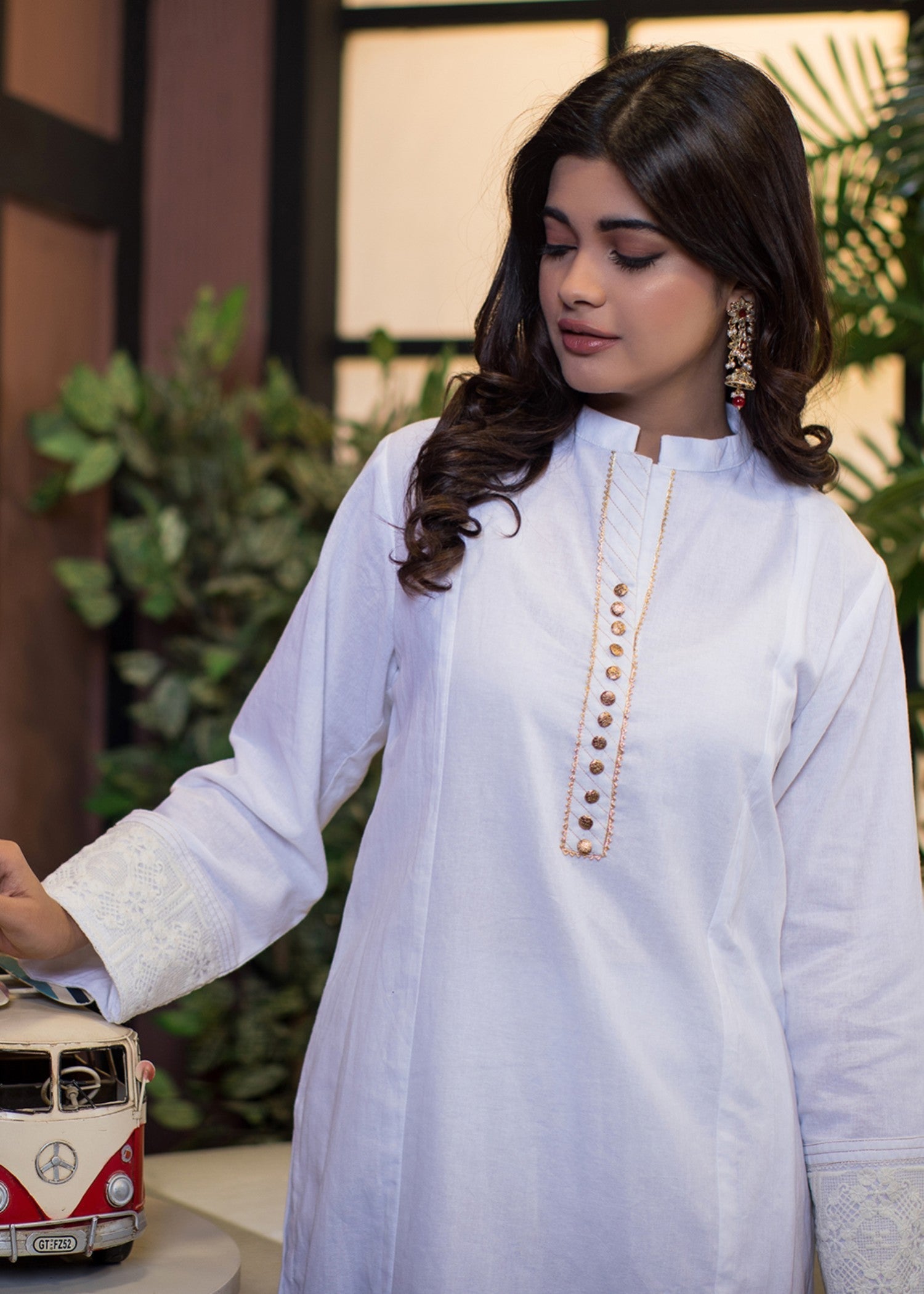 Urban Cut Cotton Embroidered Kurti White Women 1pcs