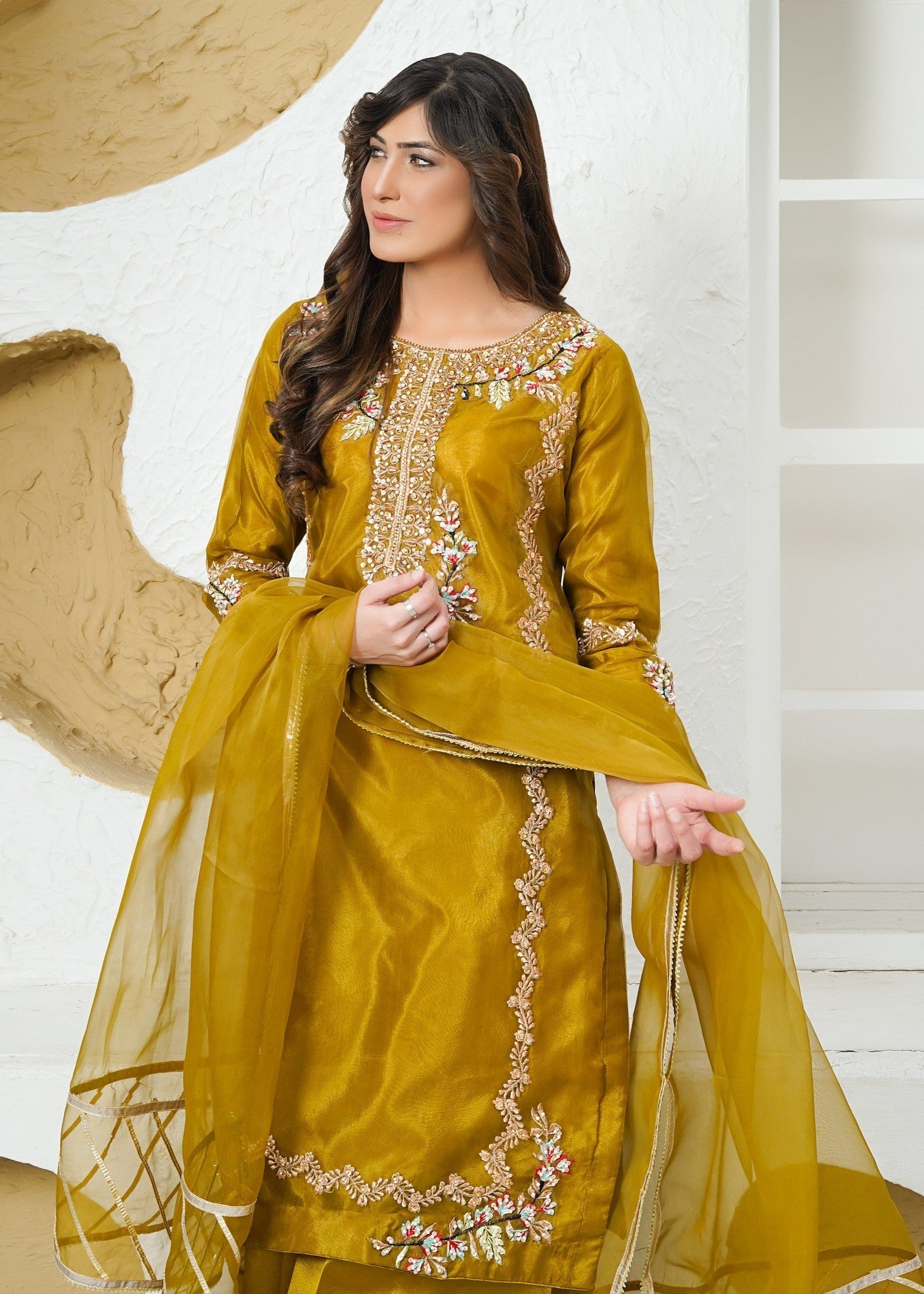 Miss & Mrs Mhandi outfit Women 3pcs