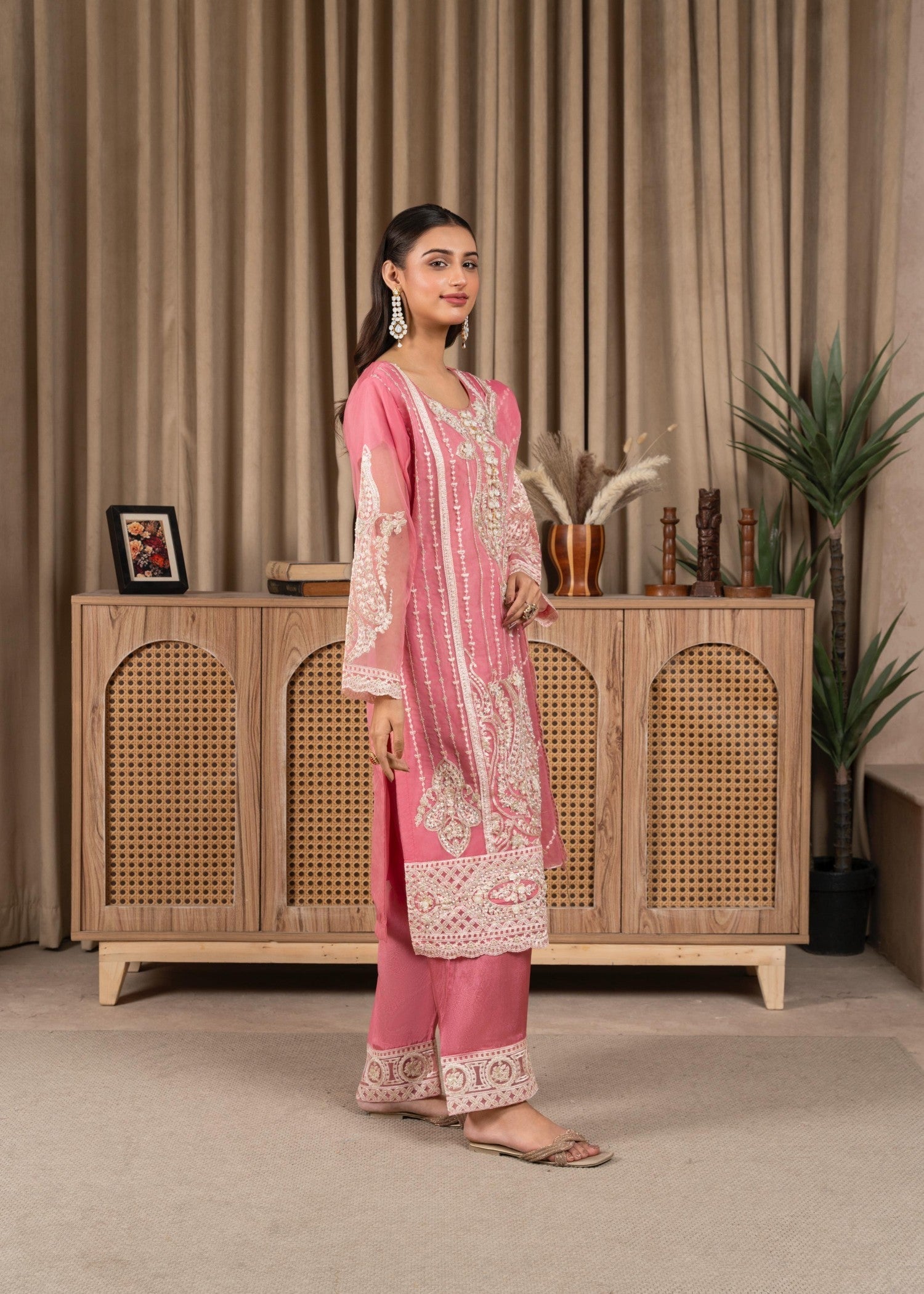 Fatima Noor’s FN 368 2 Women 3pcs