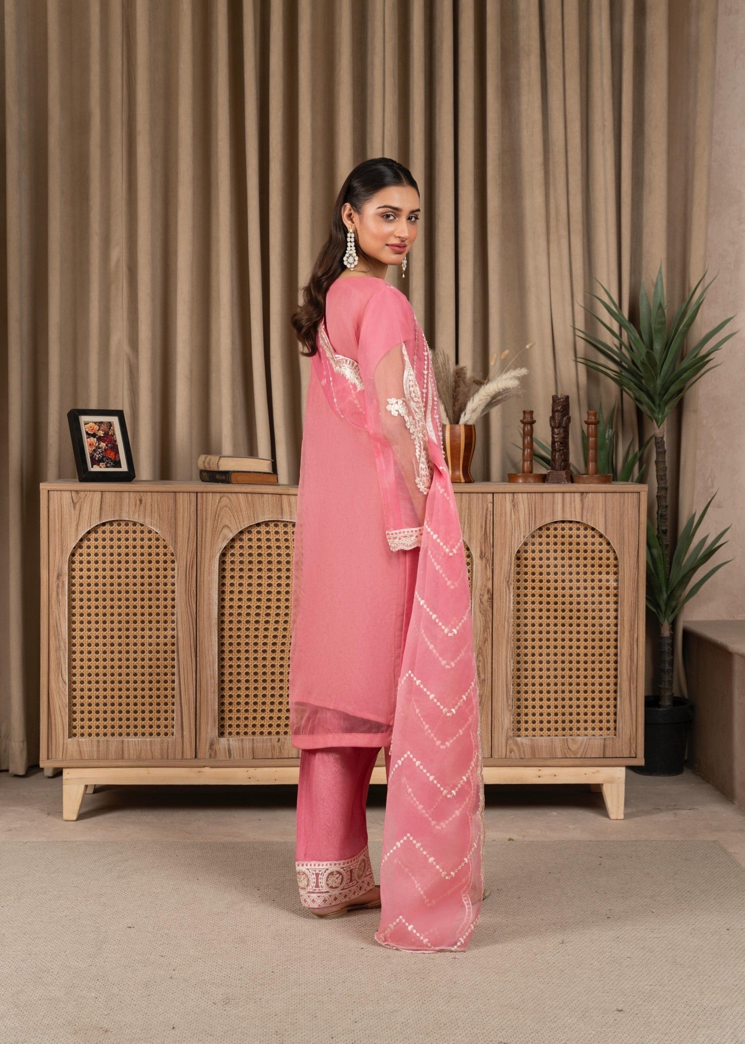 Fatima Noor’s FN 368 2 Women 3pcs