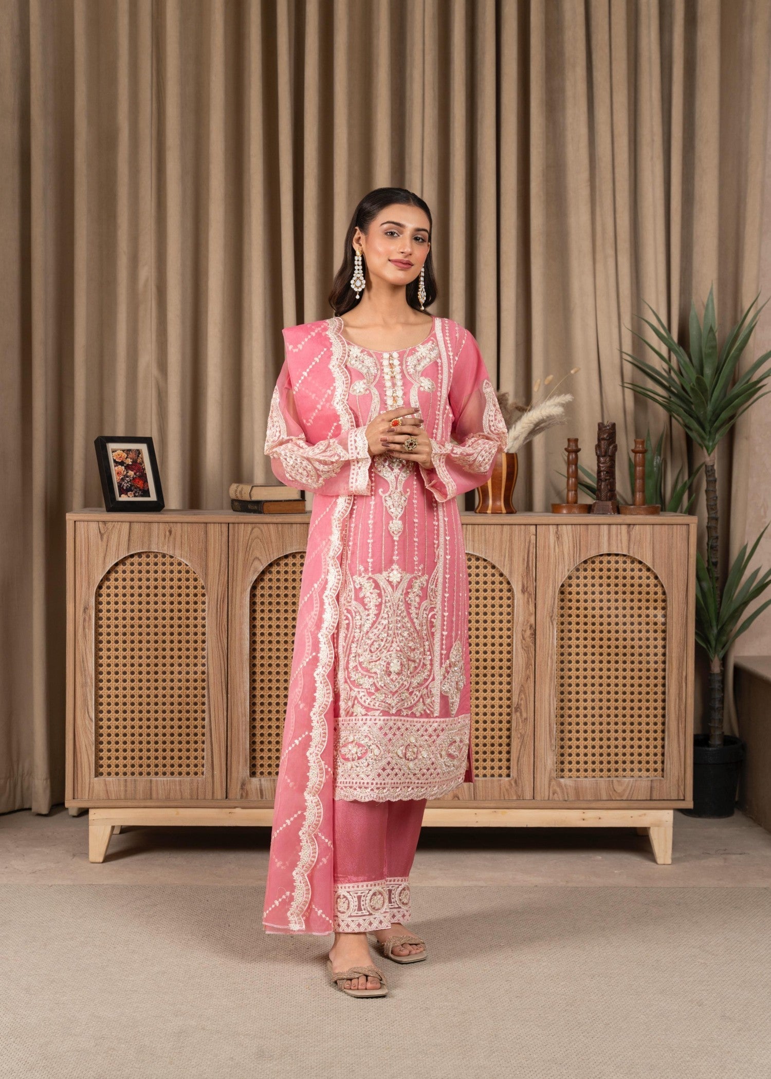 Fatima Noor’s FN 368 2 Women 3pcs