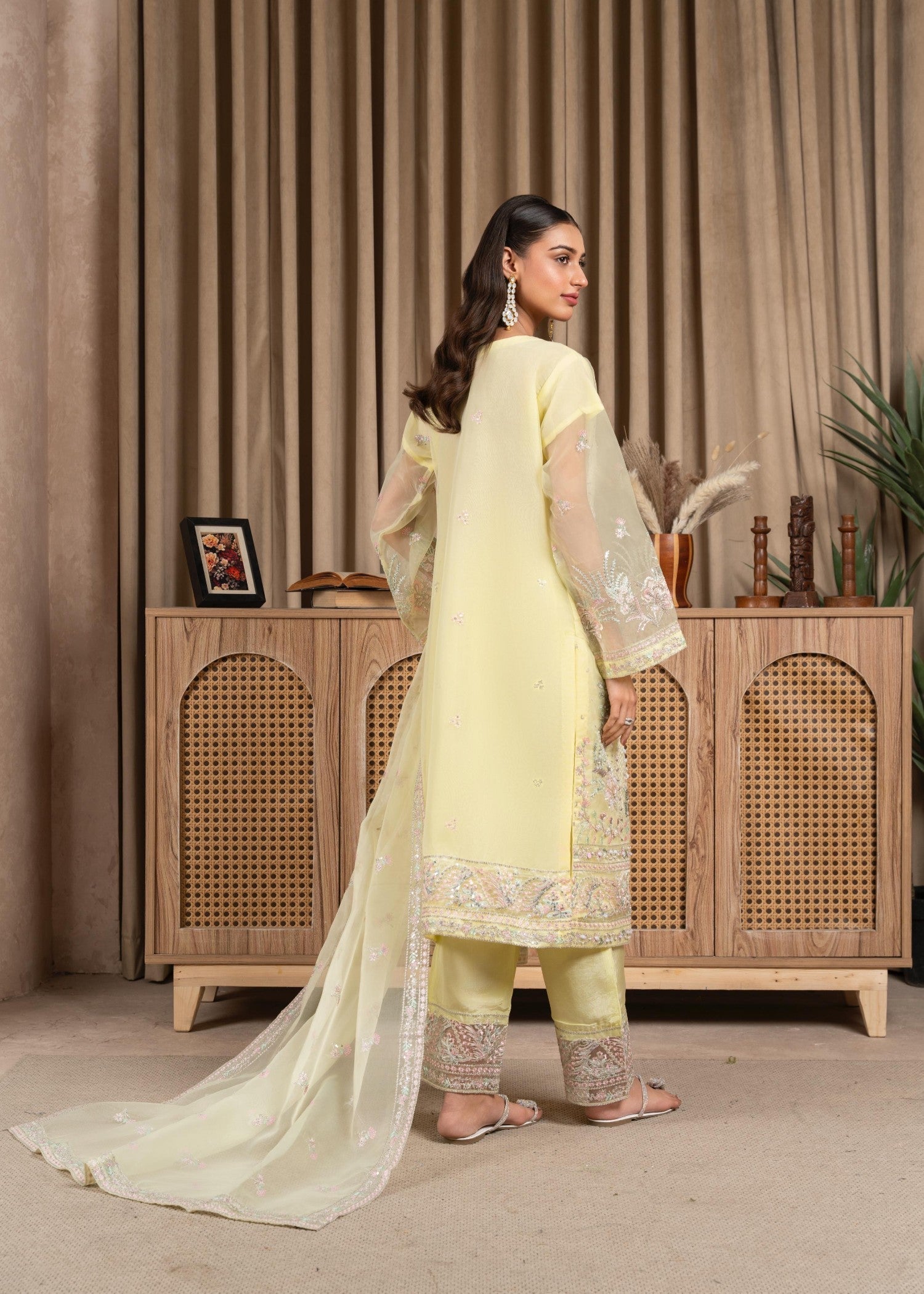 Fatima Noor’S Collections Psd 24 2 Women 3pcs