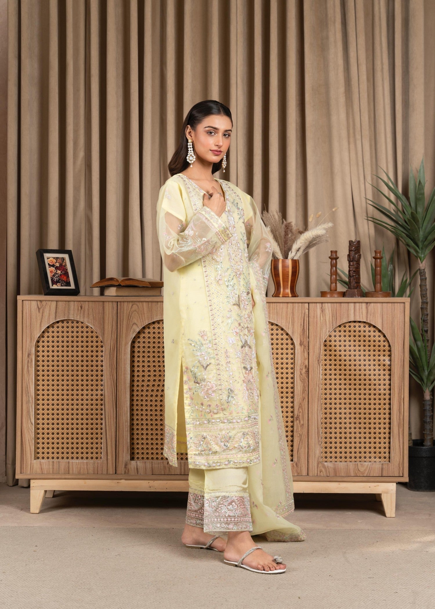 Fatima Noor’S Collections Psd 24 2 Women 3pcs