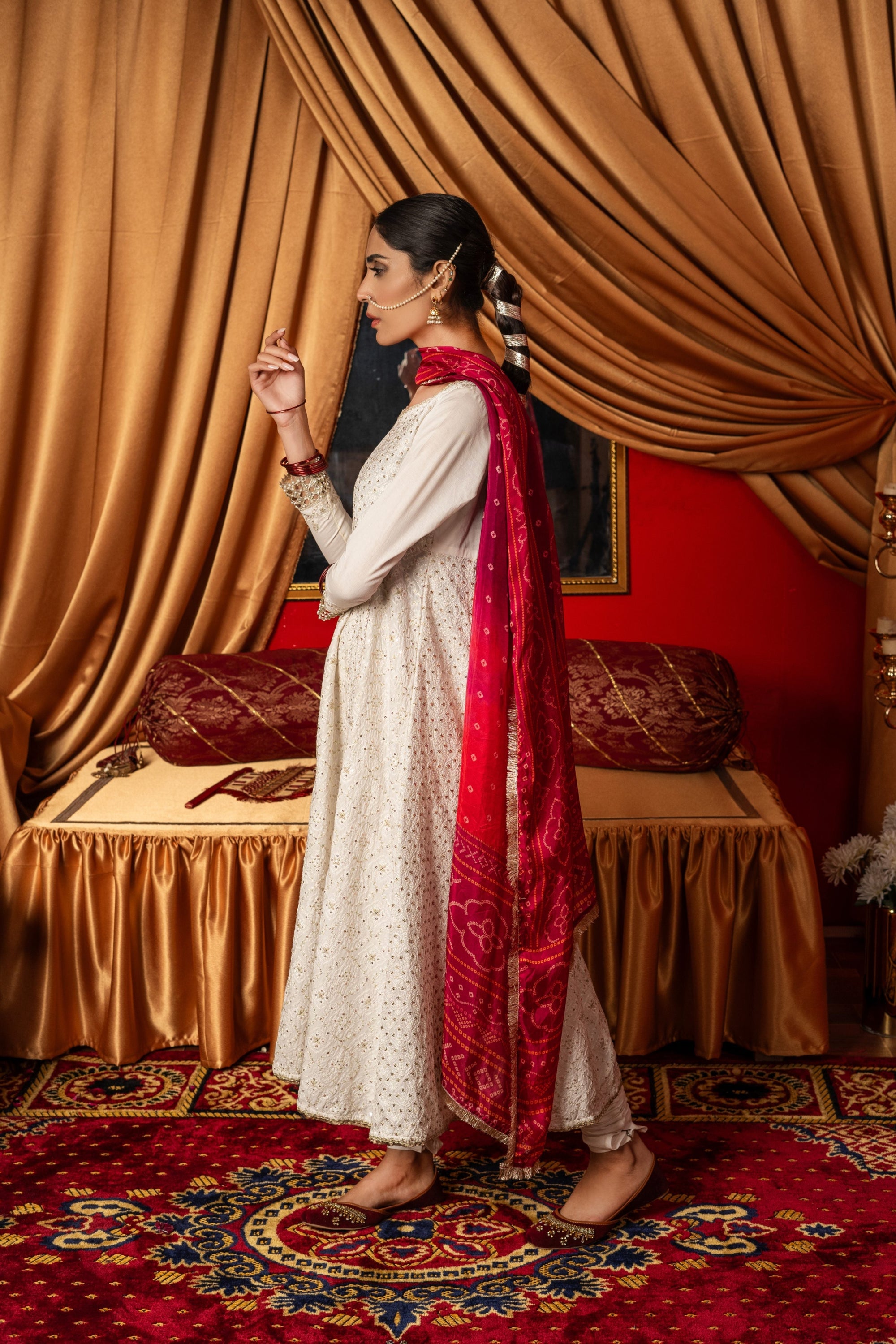 Aayra White Charms Women 3pcs