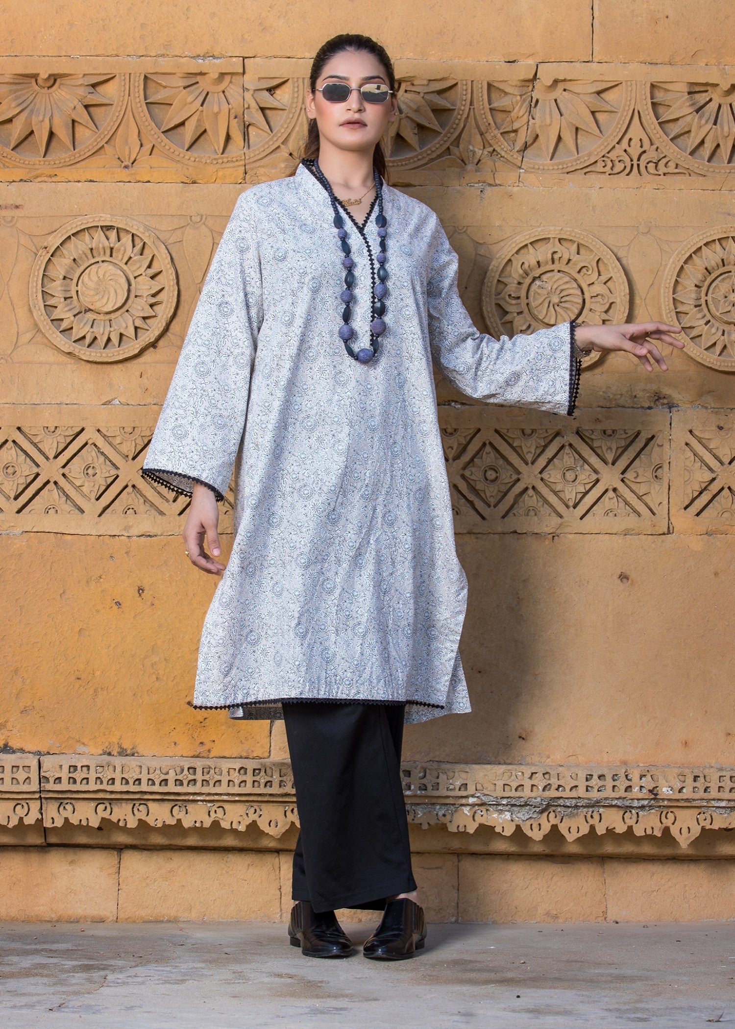 Urban Cut Printed Kurti Light Beige Women 1pcs