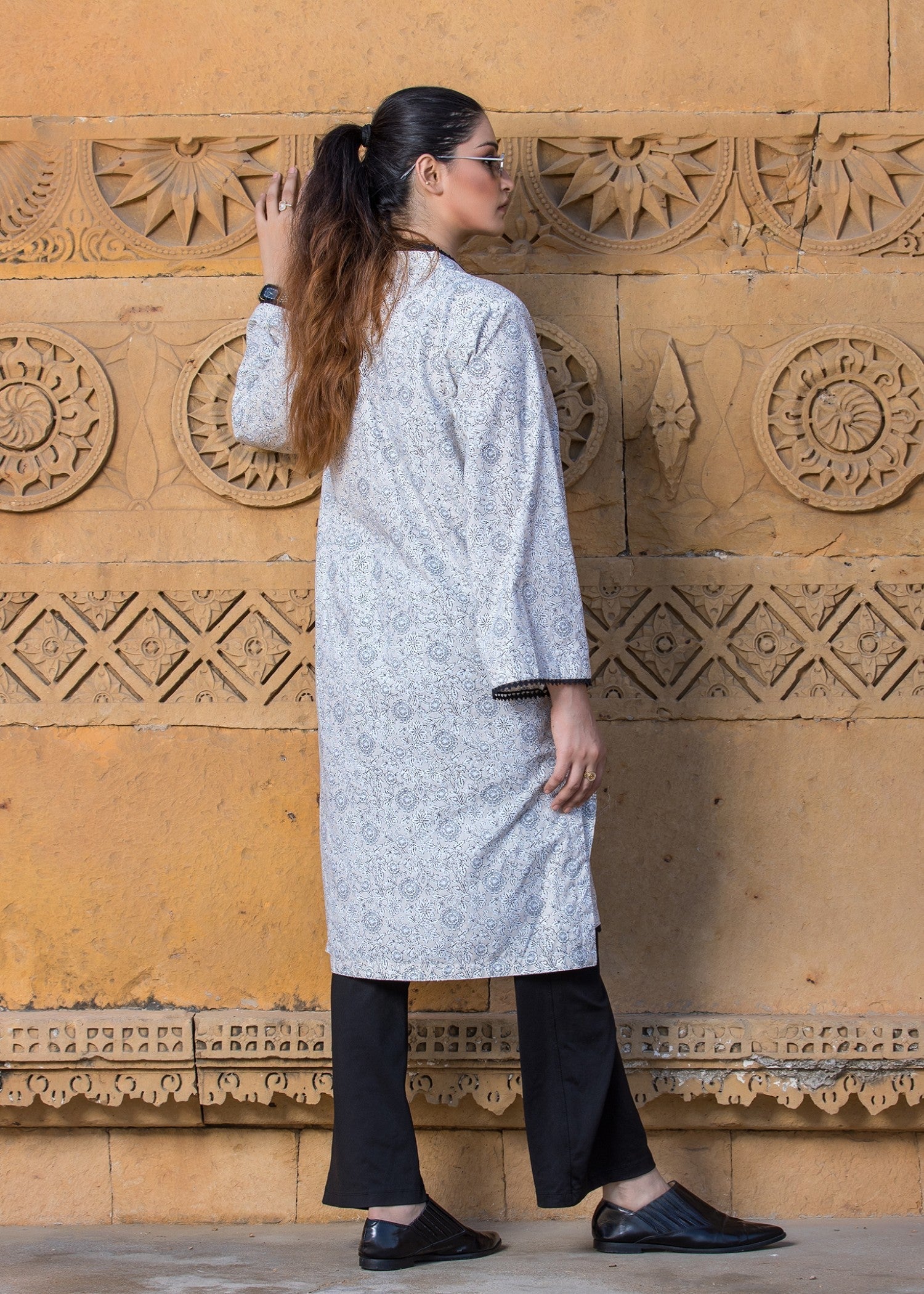 Urban Cut Printed Kurti Light Beige Women 1pcs