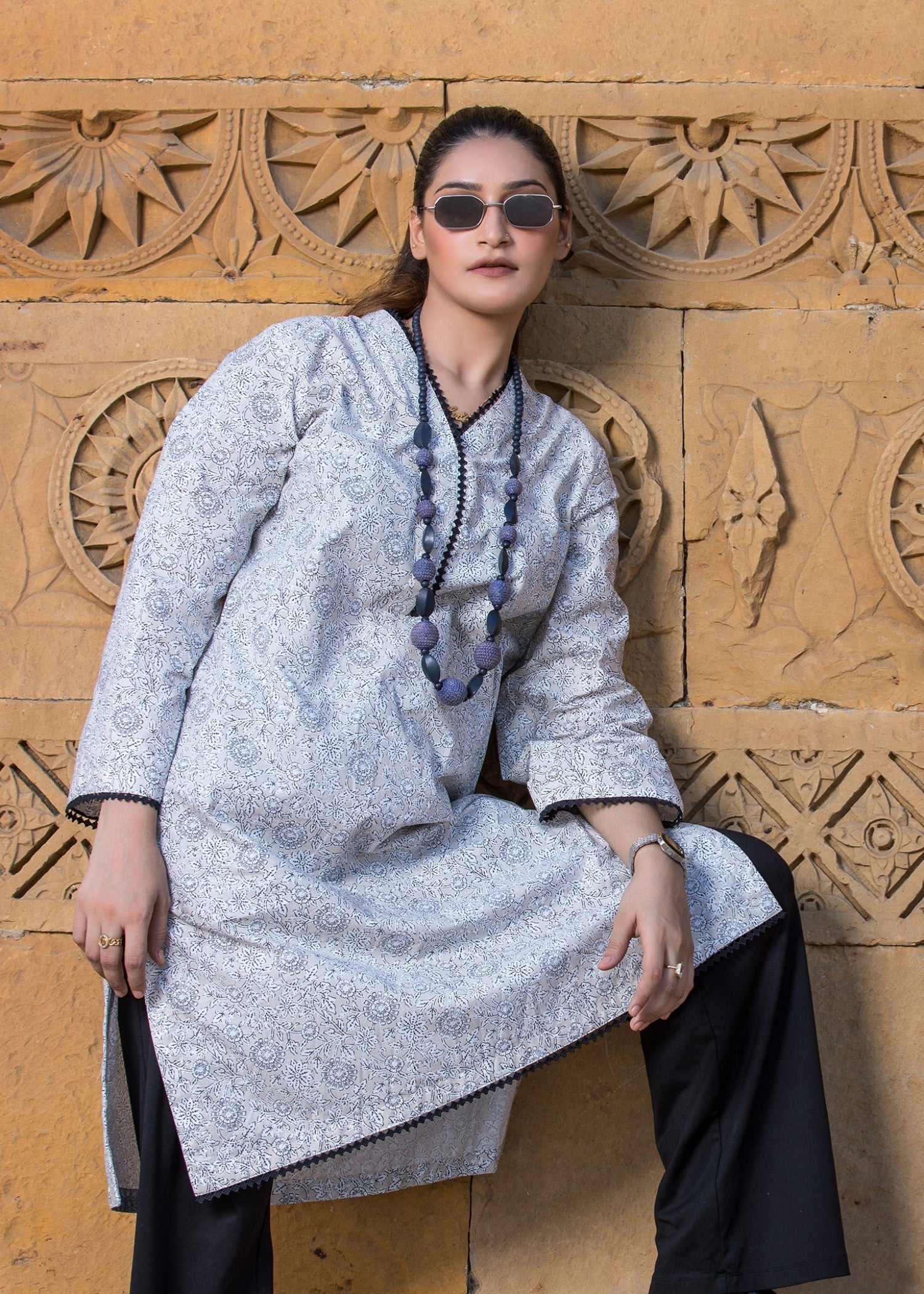 Urban Cut Printed Kurti Light Beige Women 1pcs