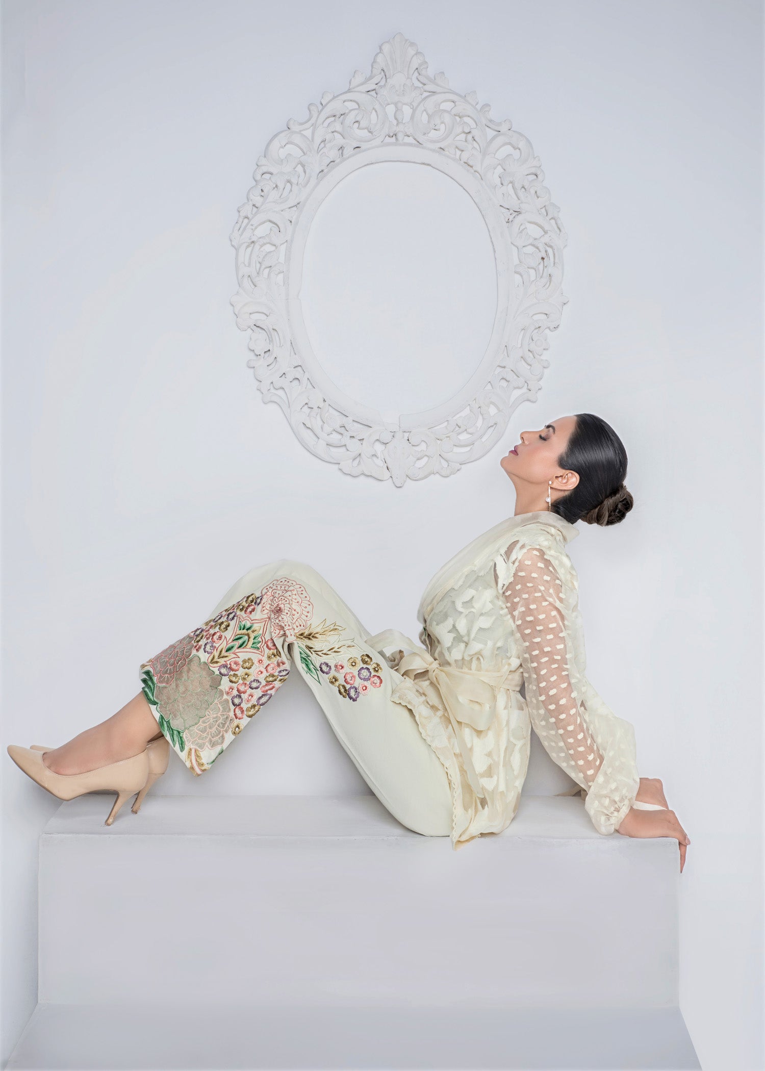 Ridah Naeem Ivory Tapestry Women 2pcs