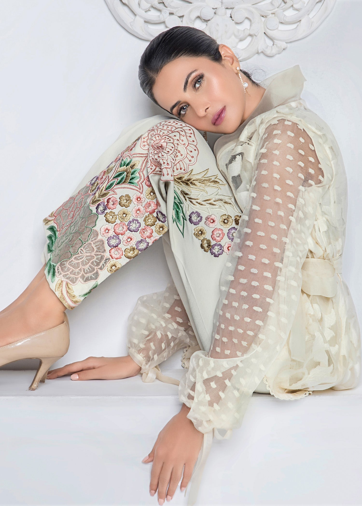 Ridah Naeem Ivory Tapestry Women 2pcs