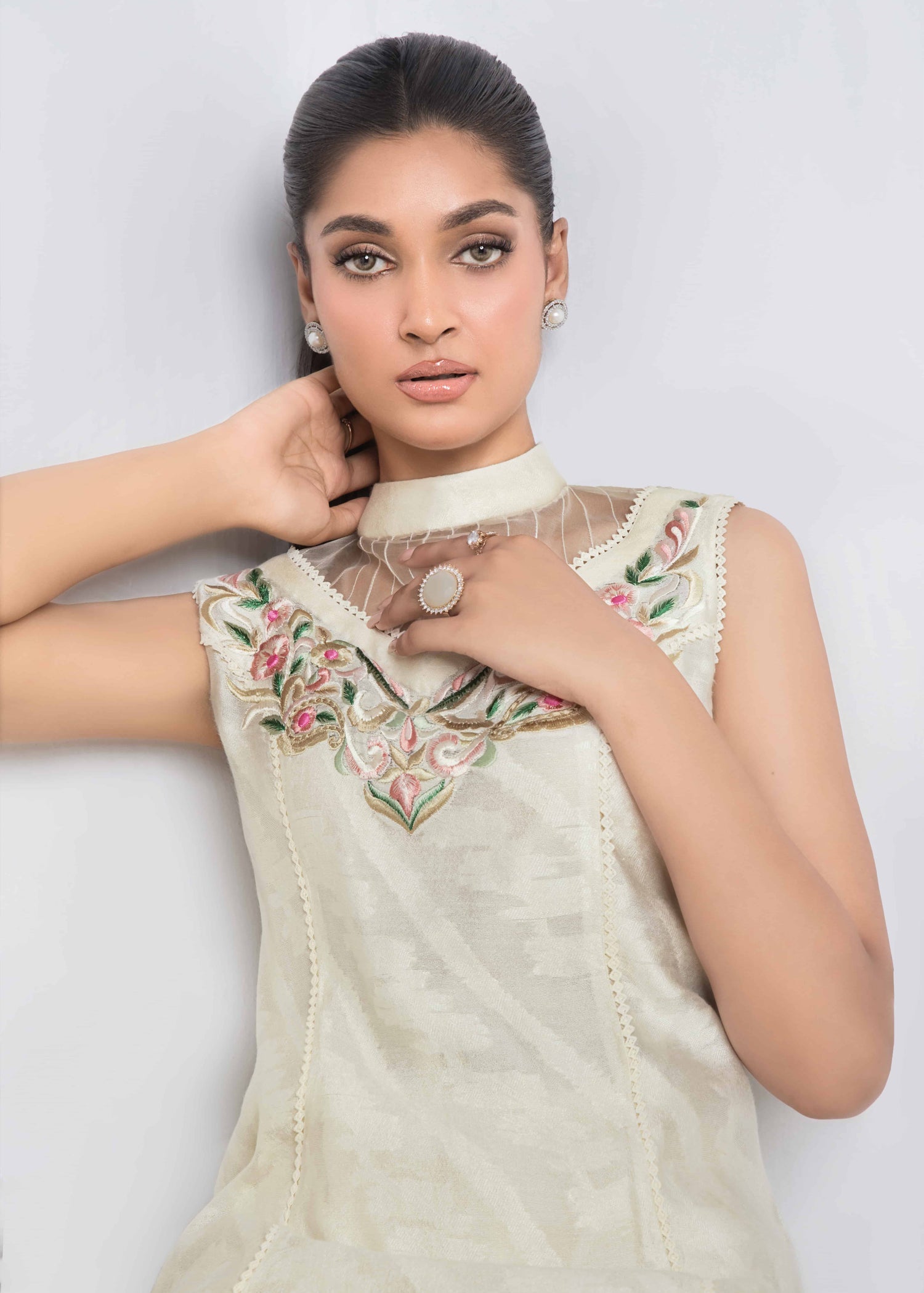 Ridah Naeem Ivory Bliss Women 2pcs