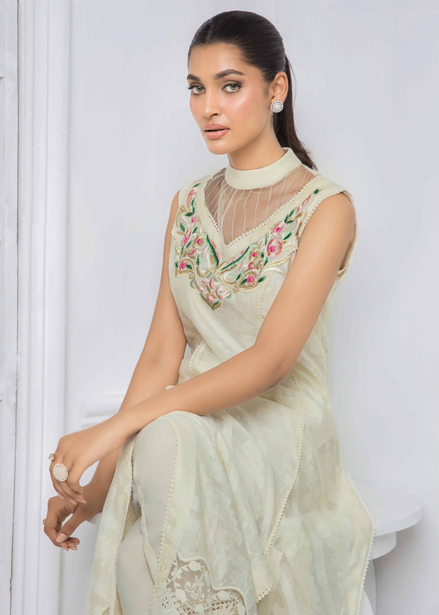 Ridah Naeem Ivory Bliss Women 2pcs