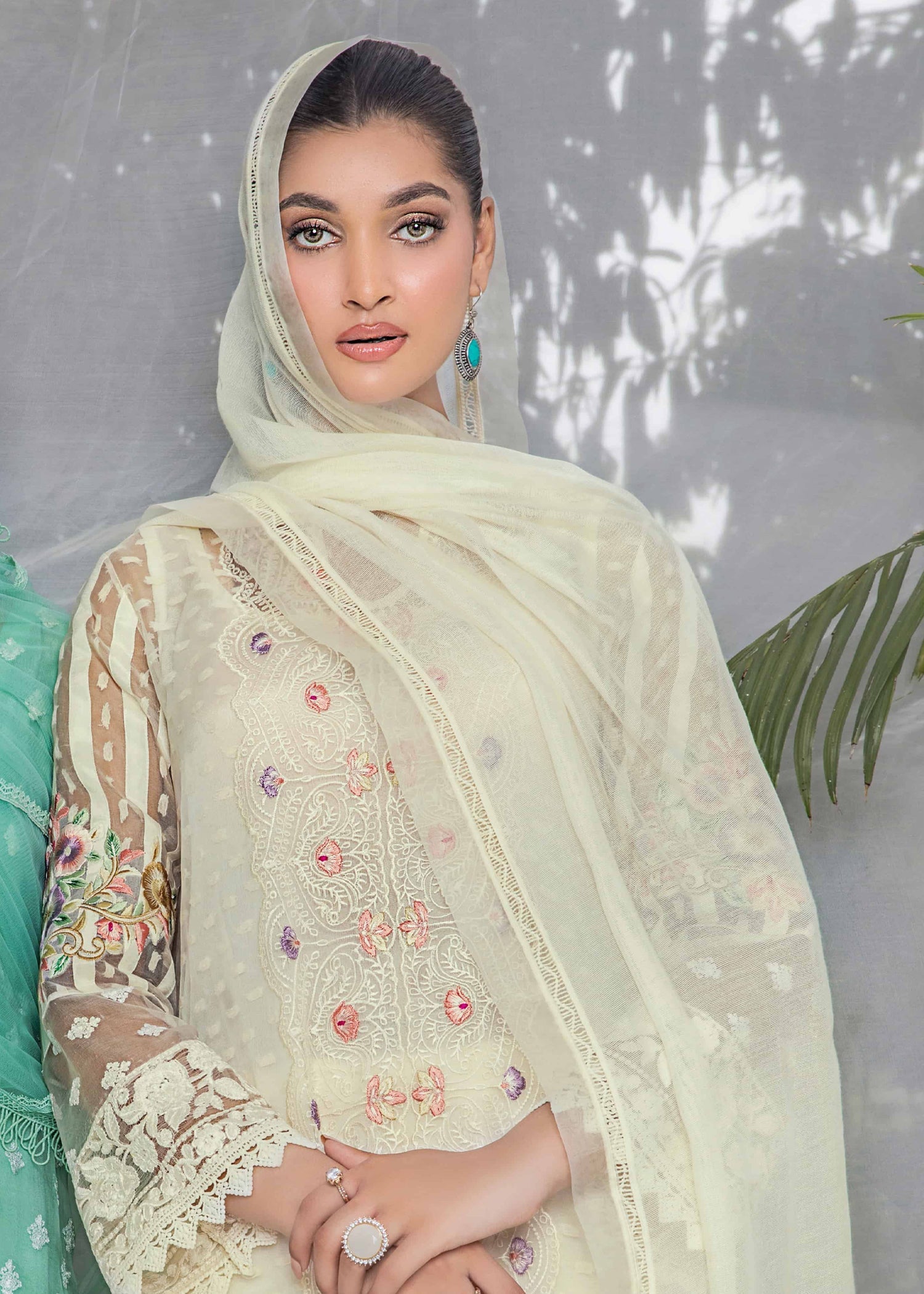 Ridah Naeem Ivory Elegance Women 2pcs