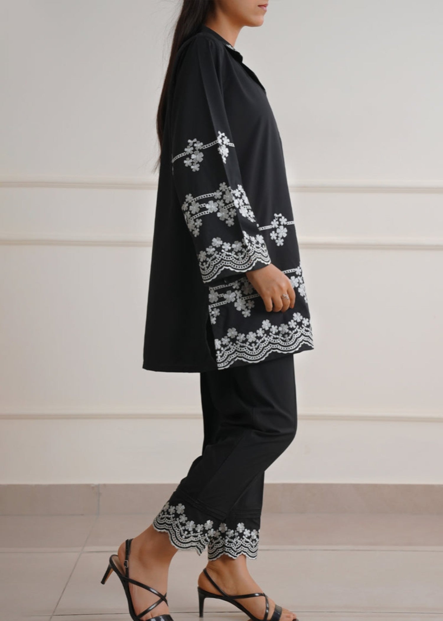 Saya SP 8070 (P16 24284 E09A ) S+T Women 2pcs