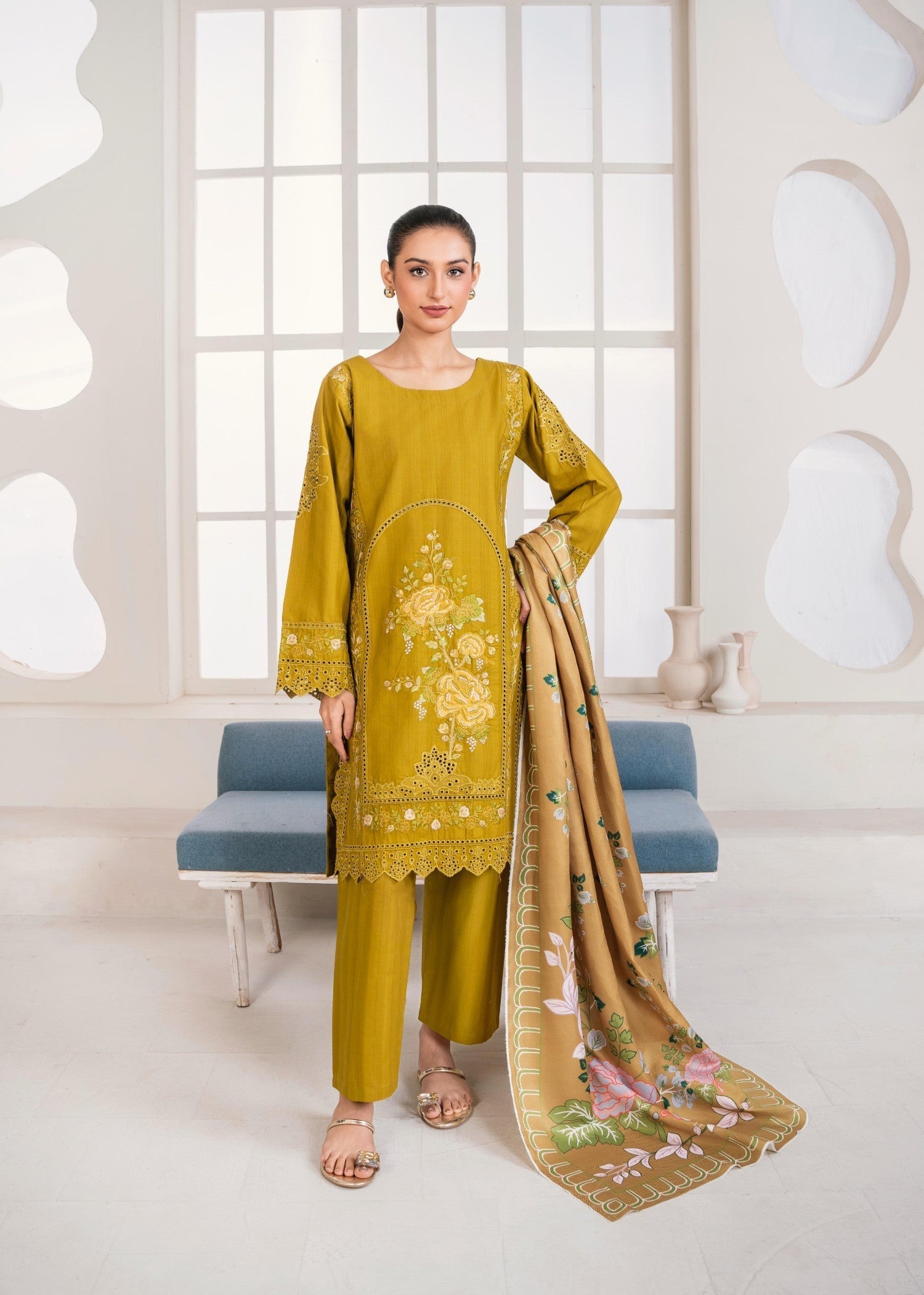 Fatima Noor’s Bi 004 6 Women 3pcs