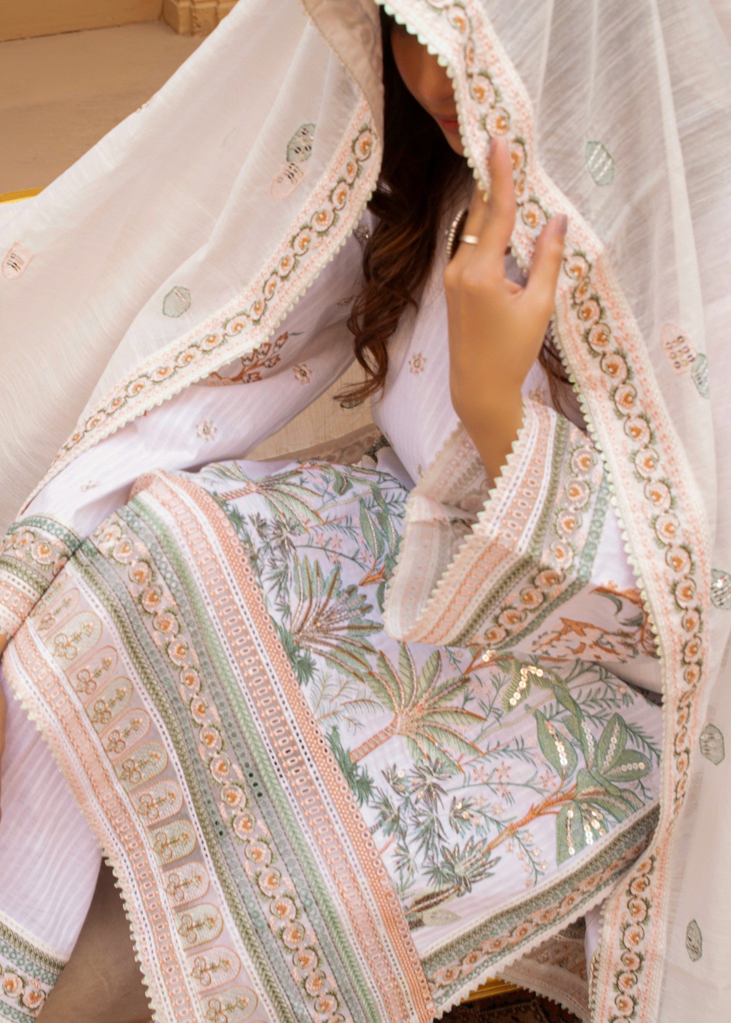 Dori White Grace Women 3pcs