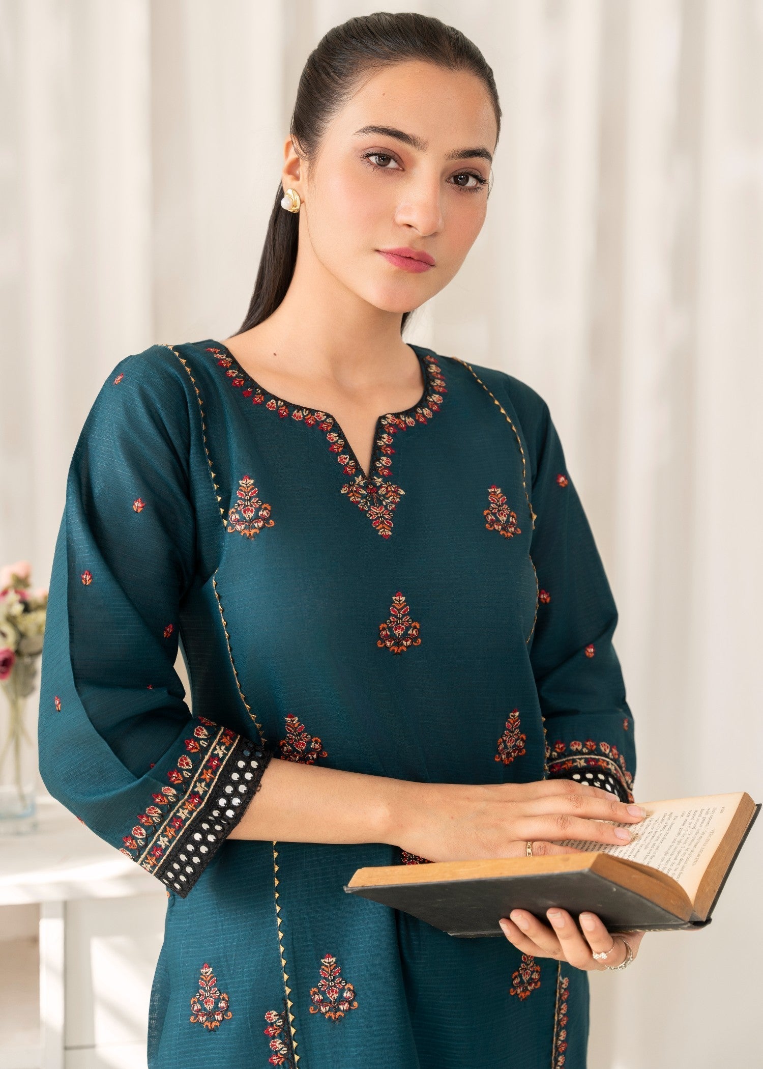 Shefoze Clothing Roksha Embroidery Women 2pcs