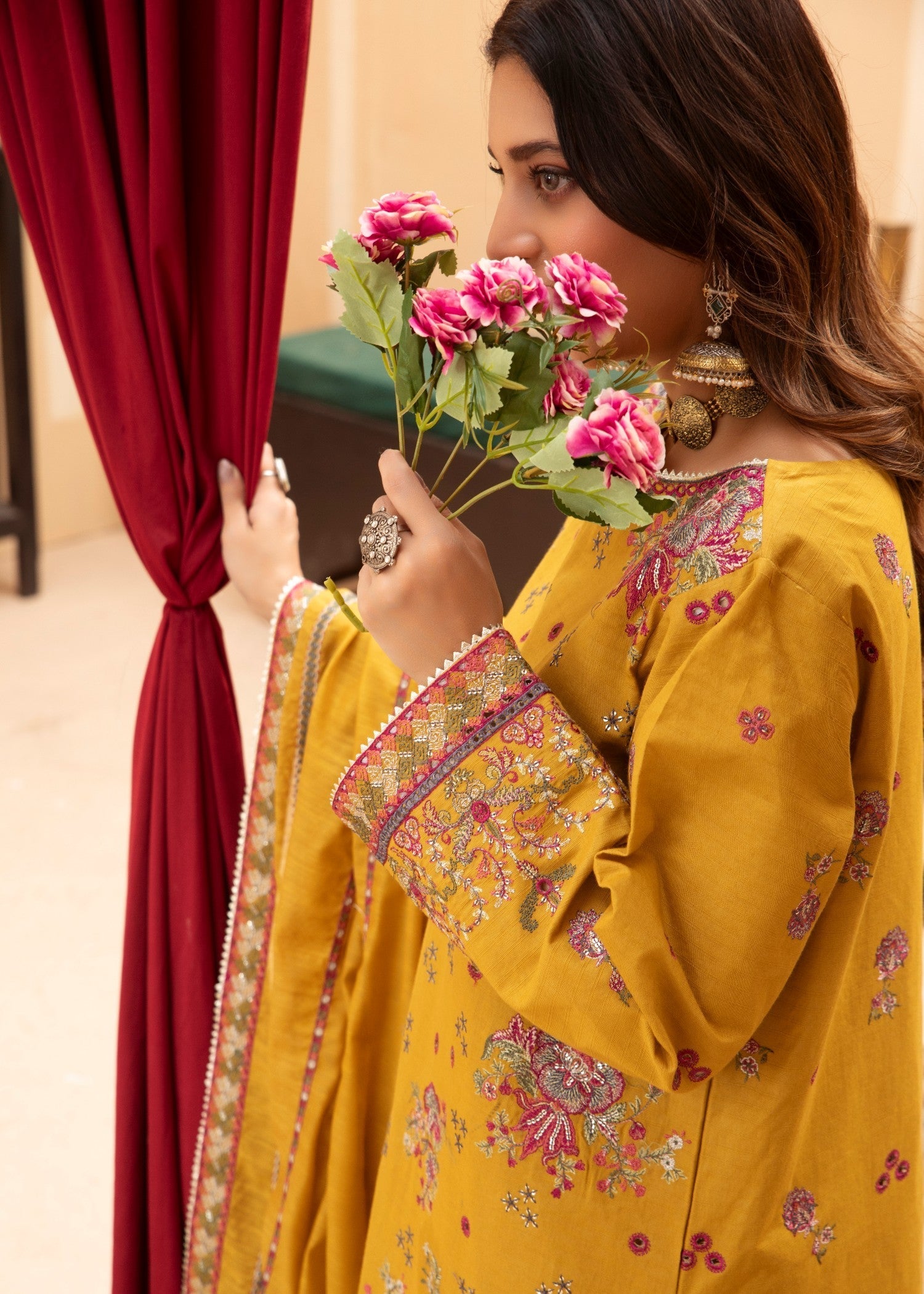 Dori Mustard Legacy Women 4pcs