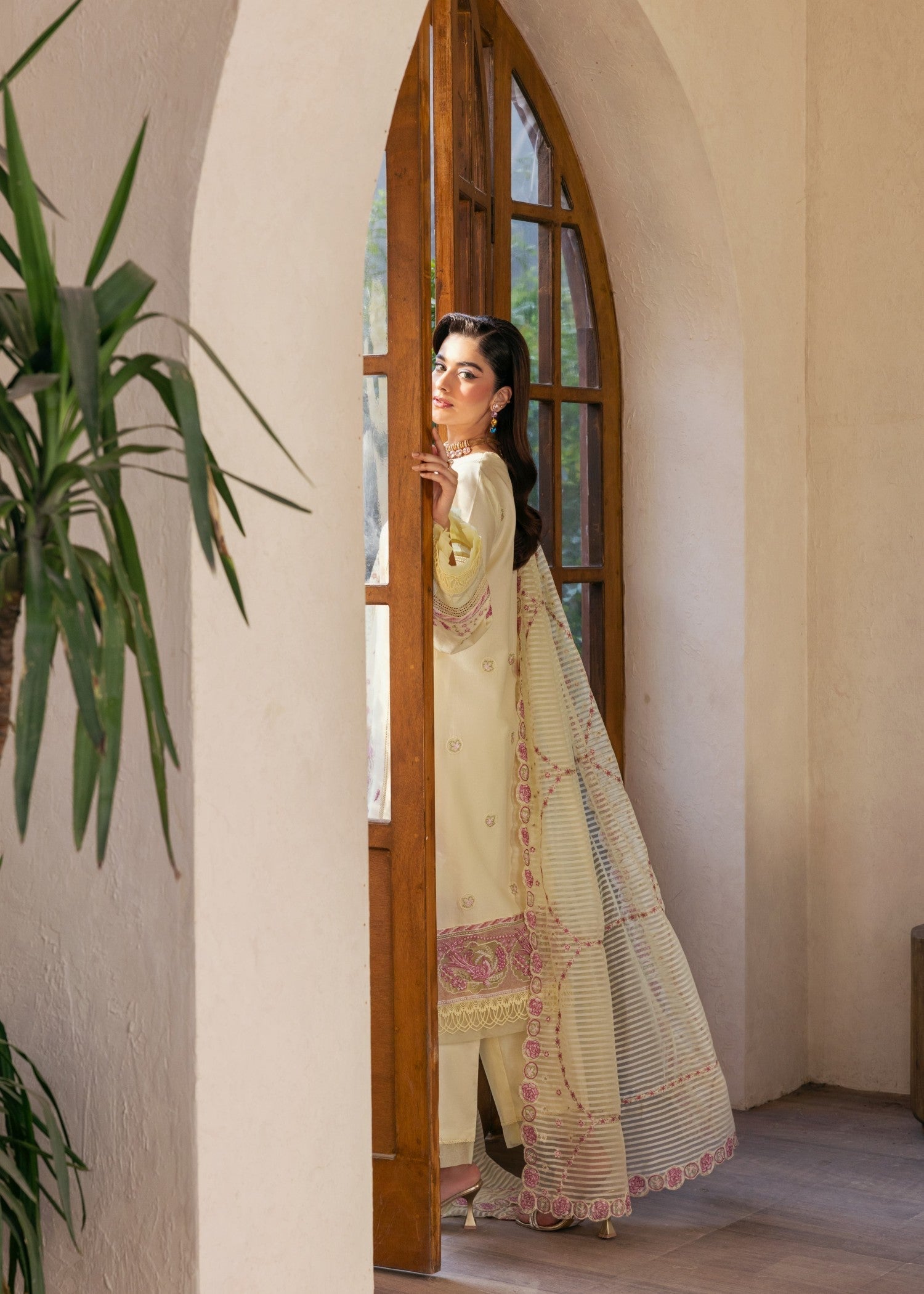 Saffron Dove Women 3pcs