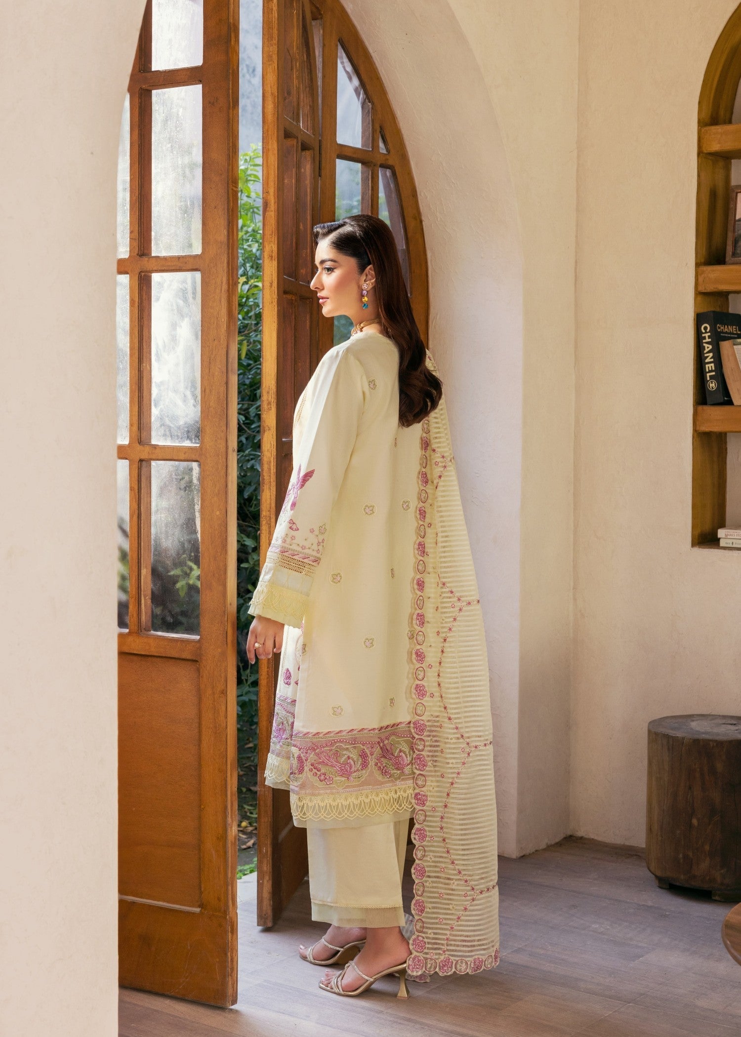 Saffron Dove Women 3pcs