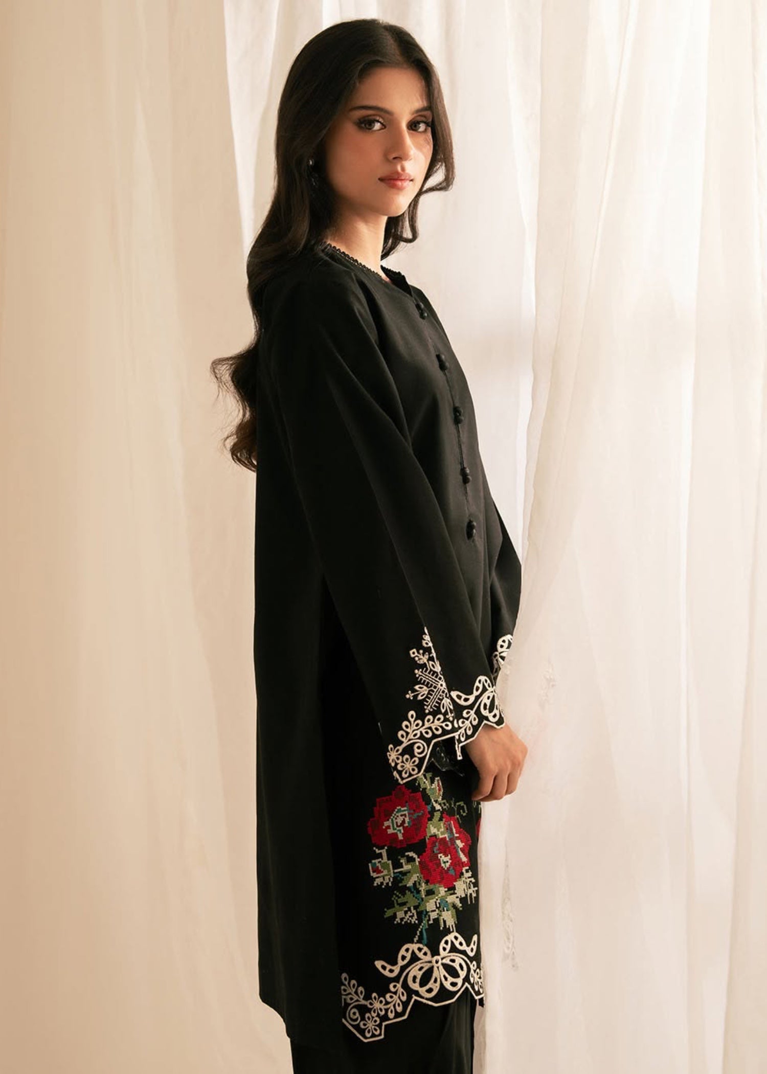 The Turkish Wear TREND SETTER FARSHI SHALWAR KURTA SET Women 2pcs