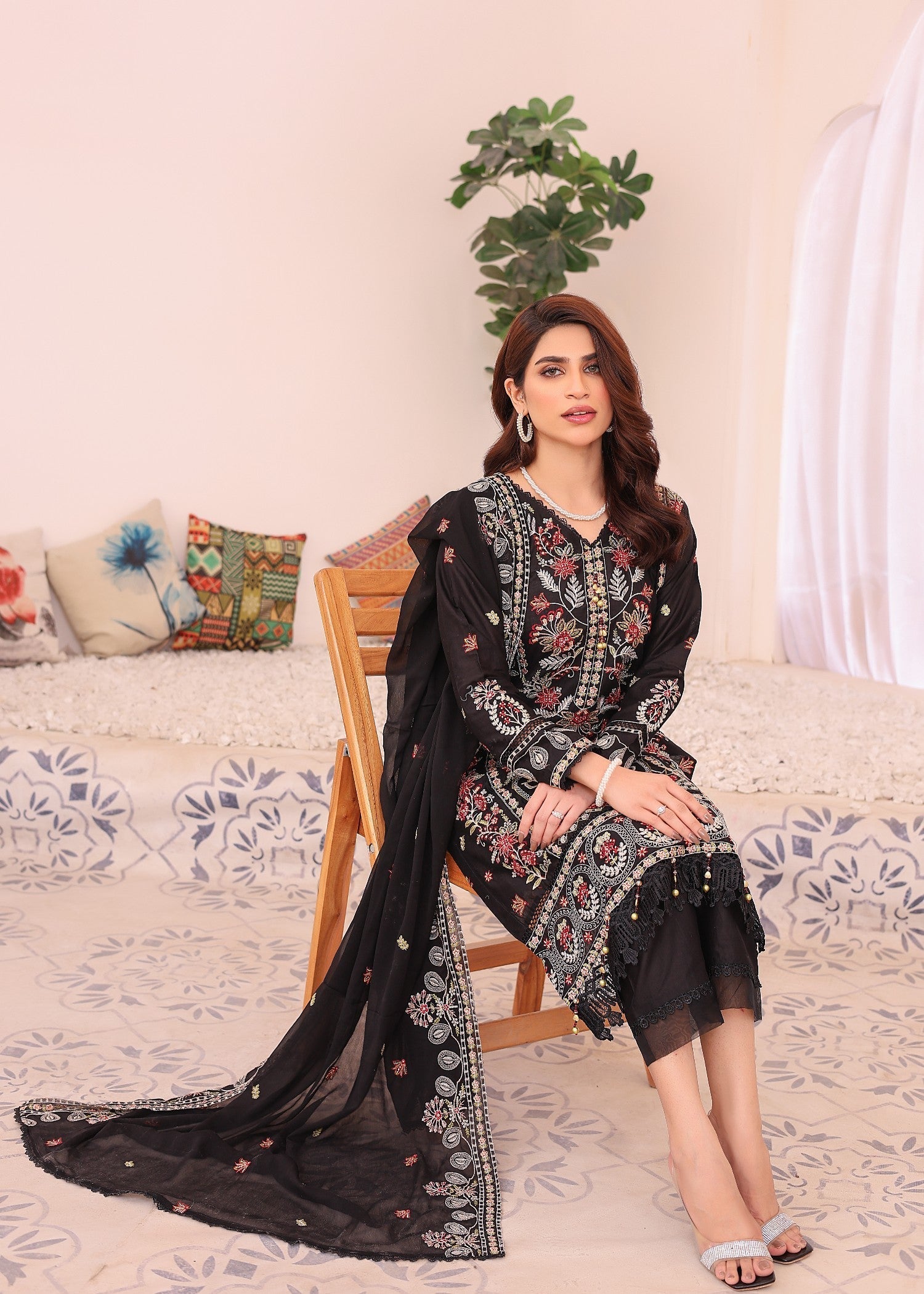 Umer Aayan B3 BLACK Women 3pcs