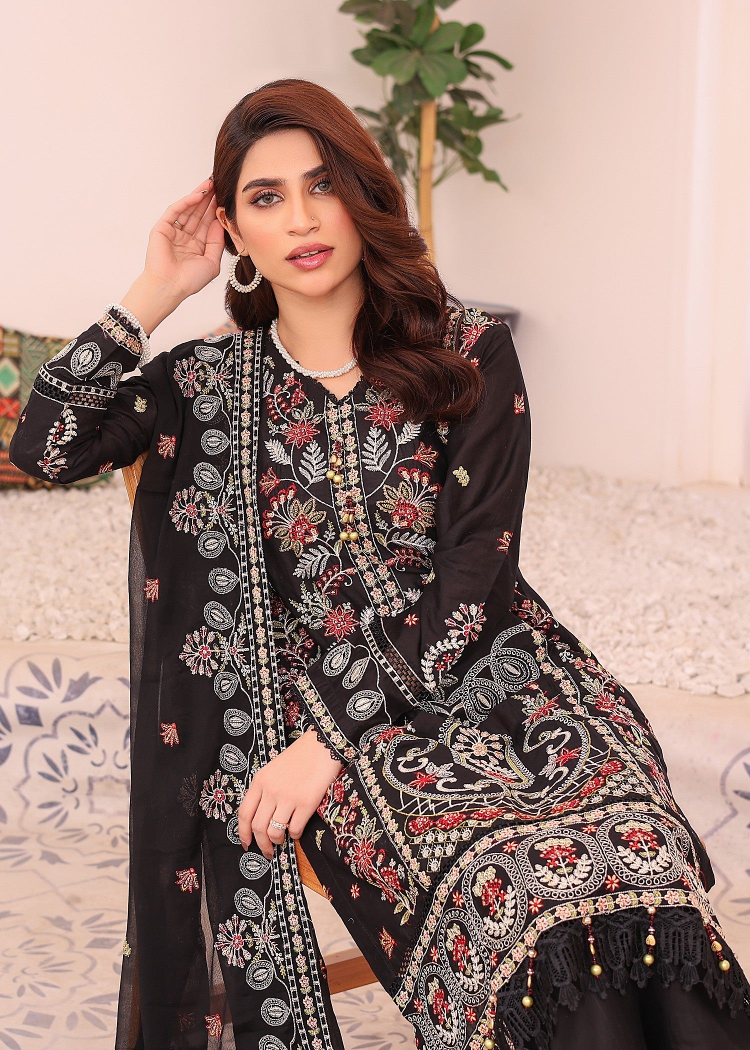 Umer Aayan B3 BLACK Women 3pcs