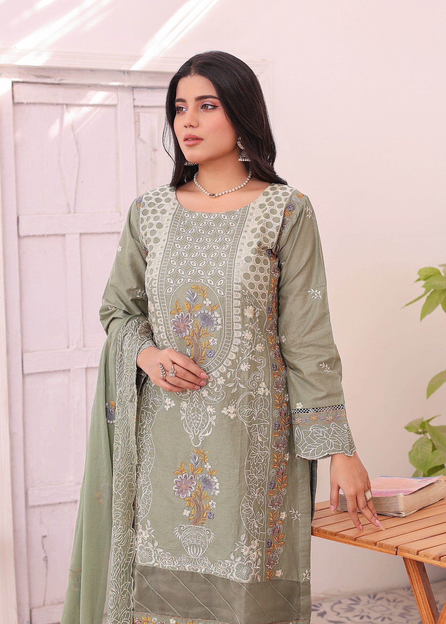 Umer Aayan B3 GREEN Women 3pcs