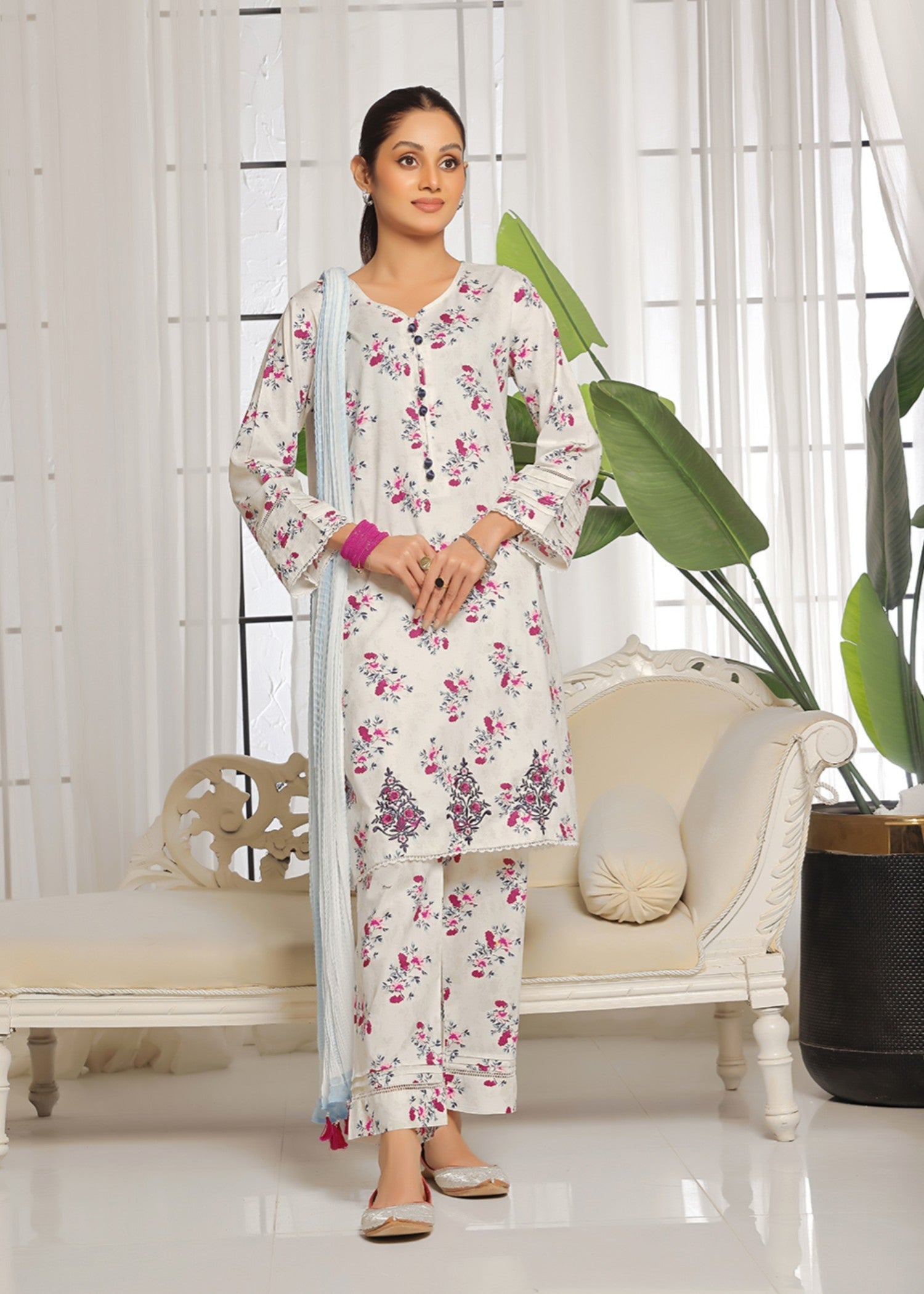 Kumash Textiles Floral White Lawn Women Women 3pcs