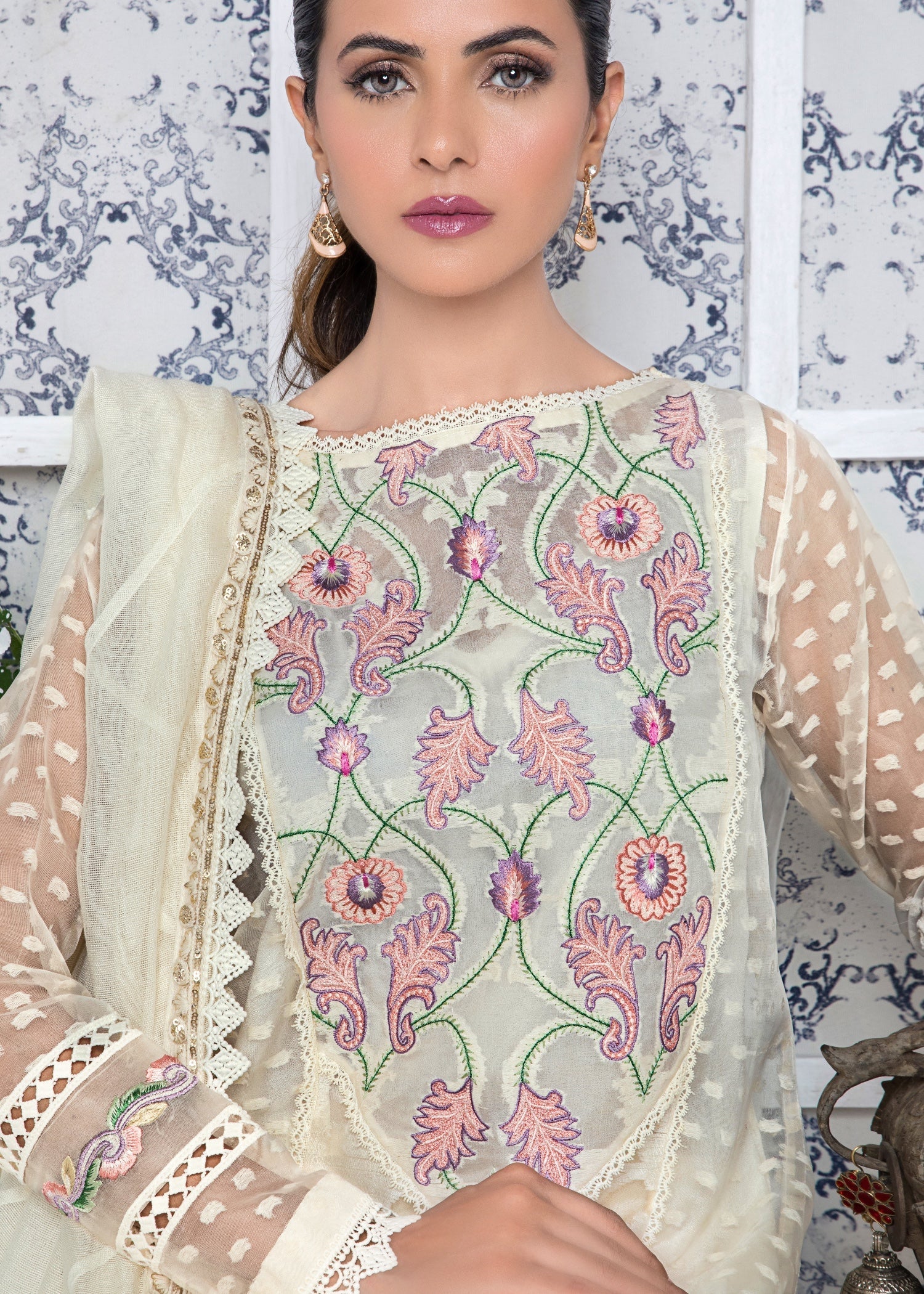 Ridah Naeem Ivory Blossom Women 2pcs