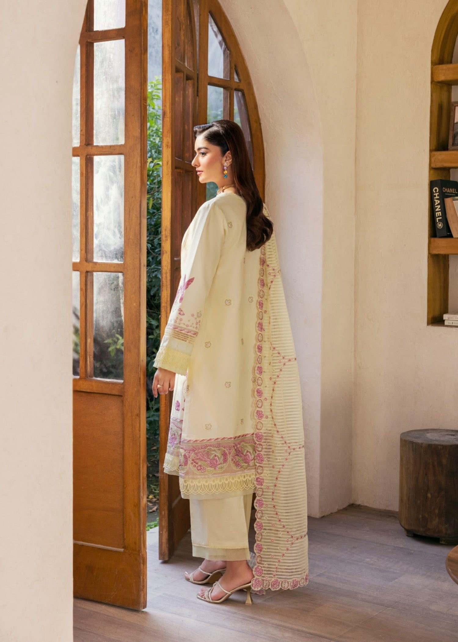 Saffron Dove Women 3pcs