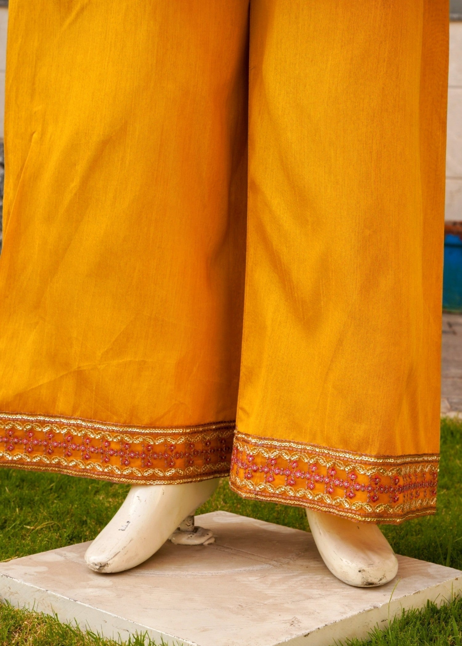 Gulle Eida Farshi mustard Women 3pcs