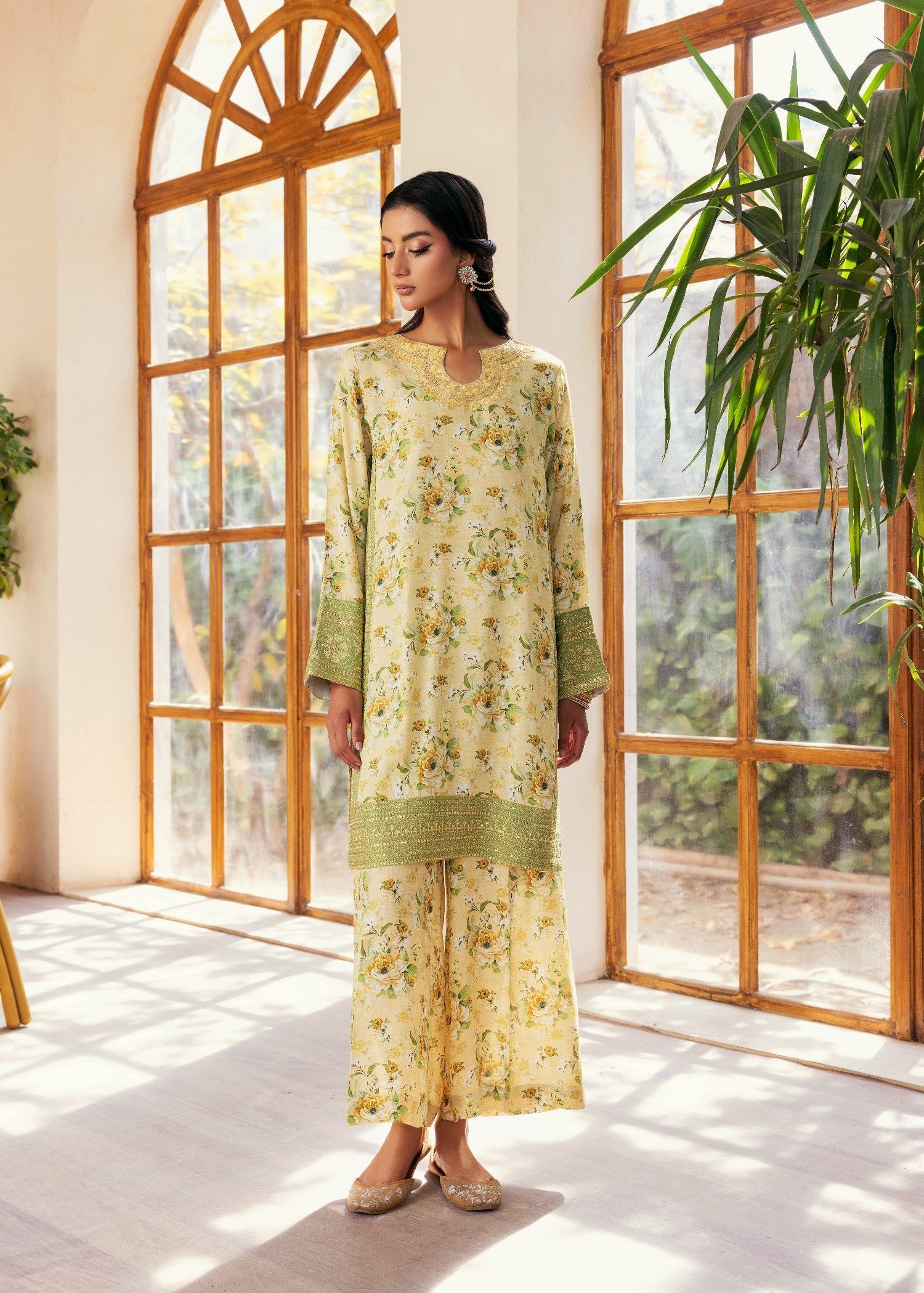 Ghonche Zeenat Women 2pcs