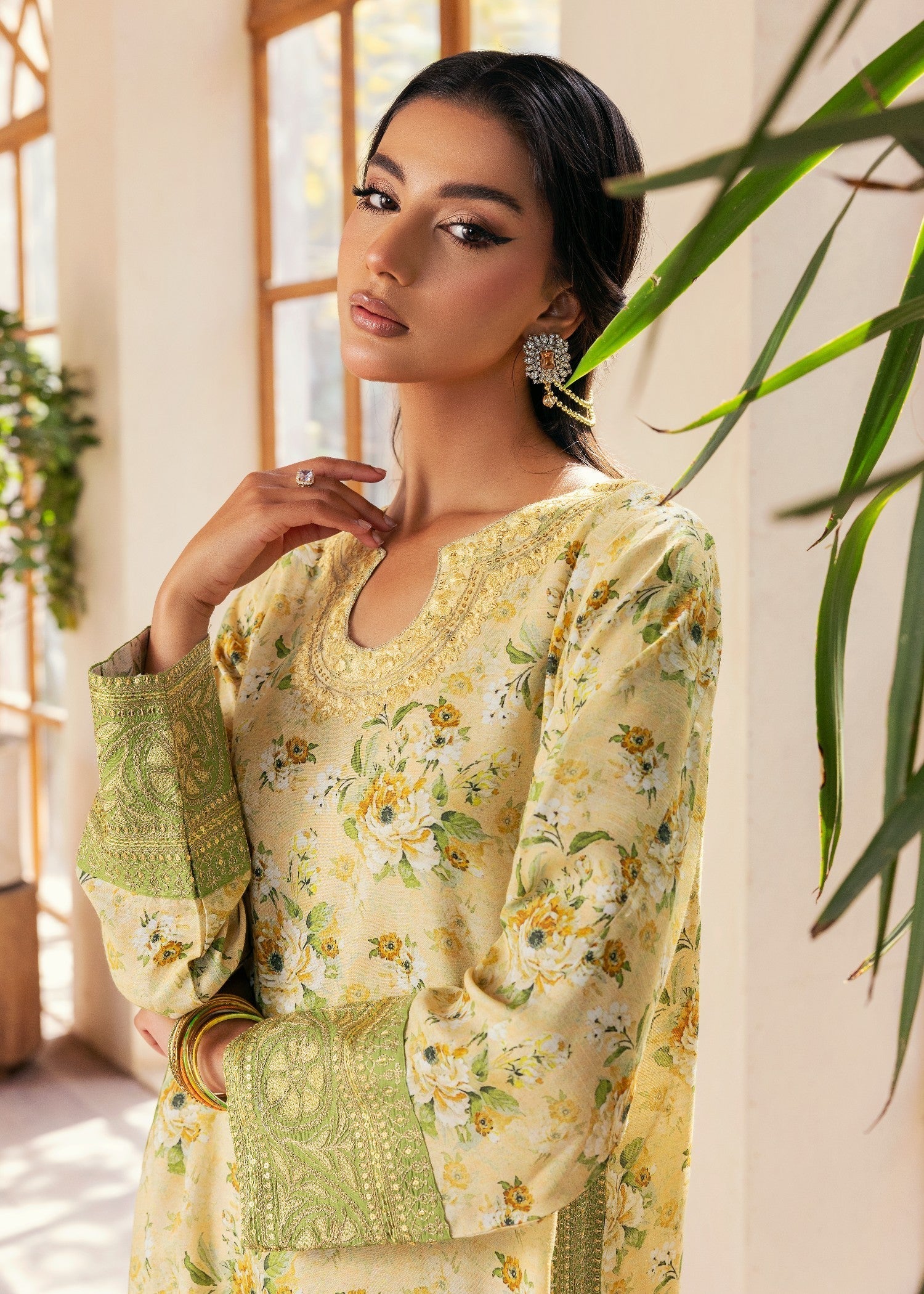 Ghonche Zeenat Women 2pcs