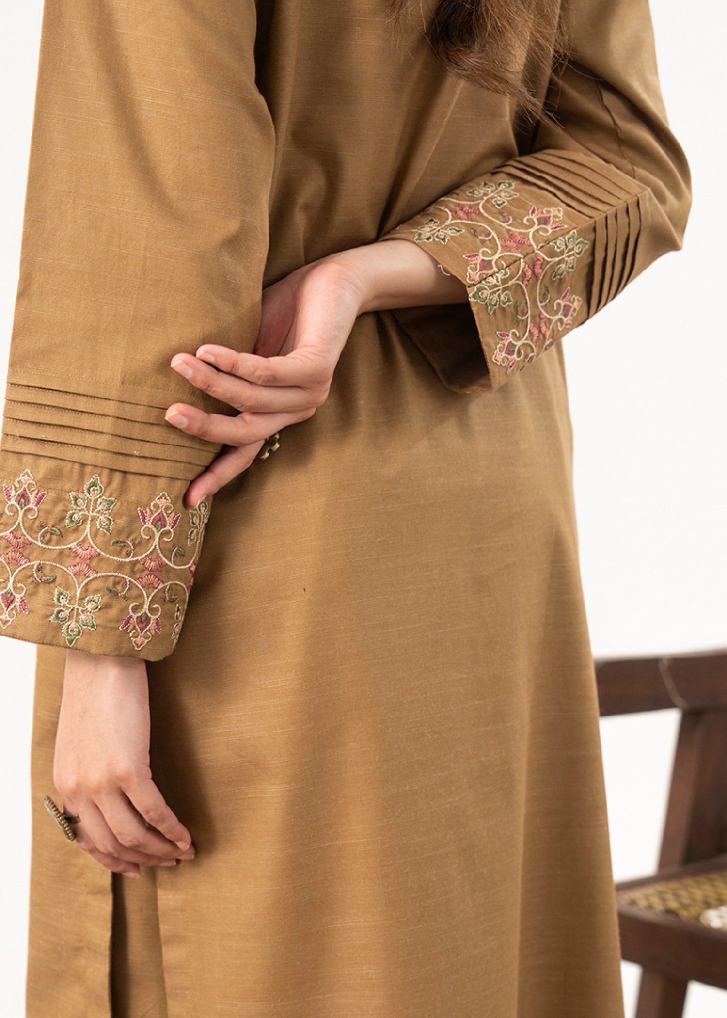 Kross Kulture Embroidered Self Textured Suit Women 2pcs