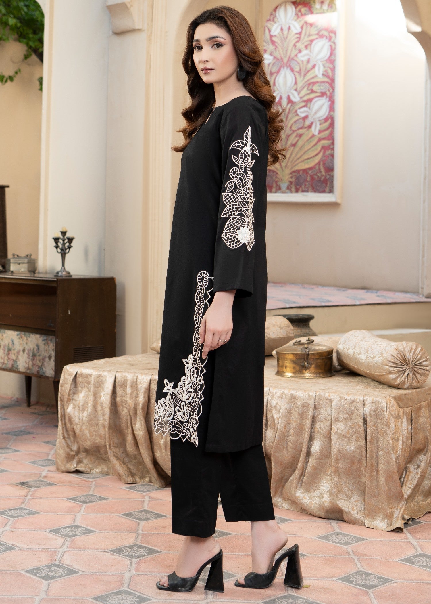 Sahibas By Mirza Deepika Women 2pcs