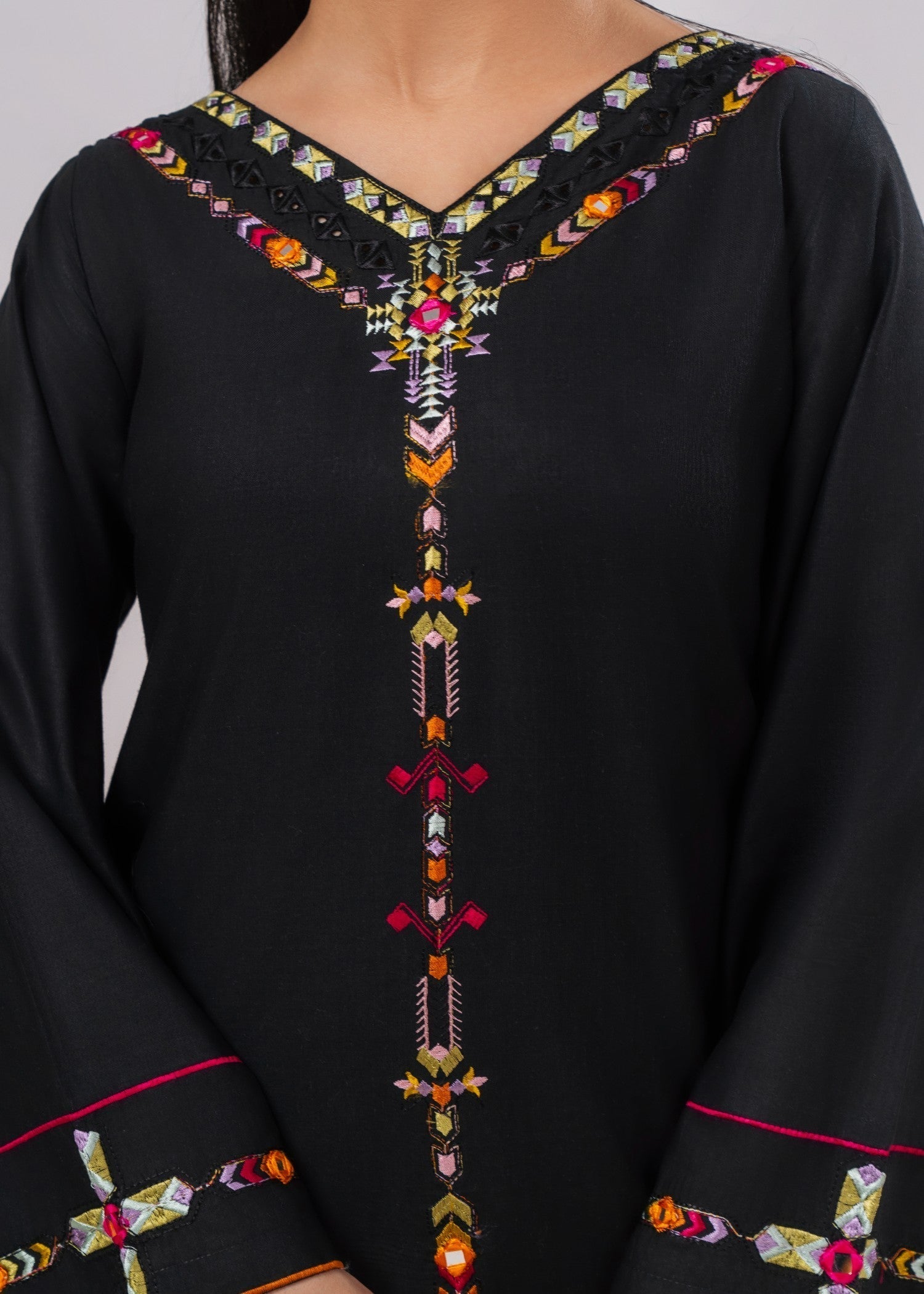 Hoorwani Qareena Black Women 2pcs