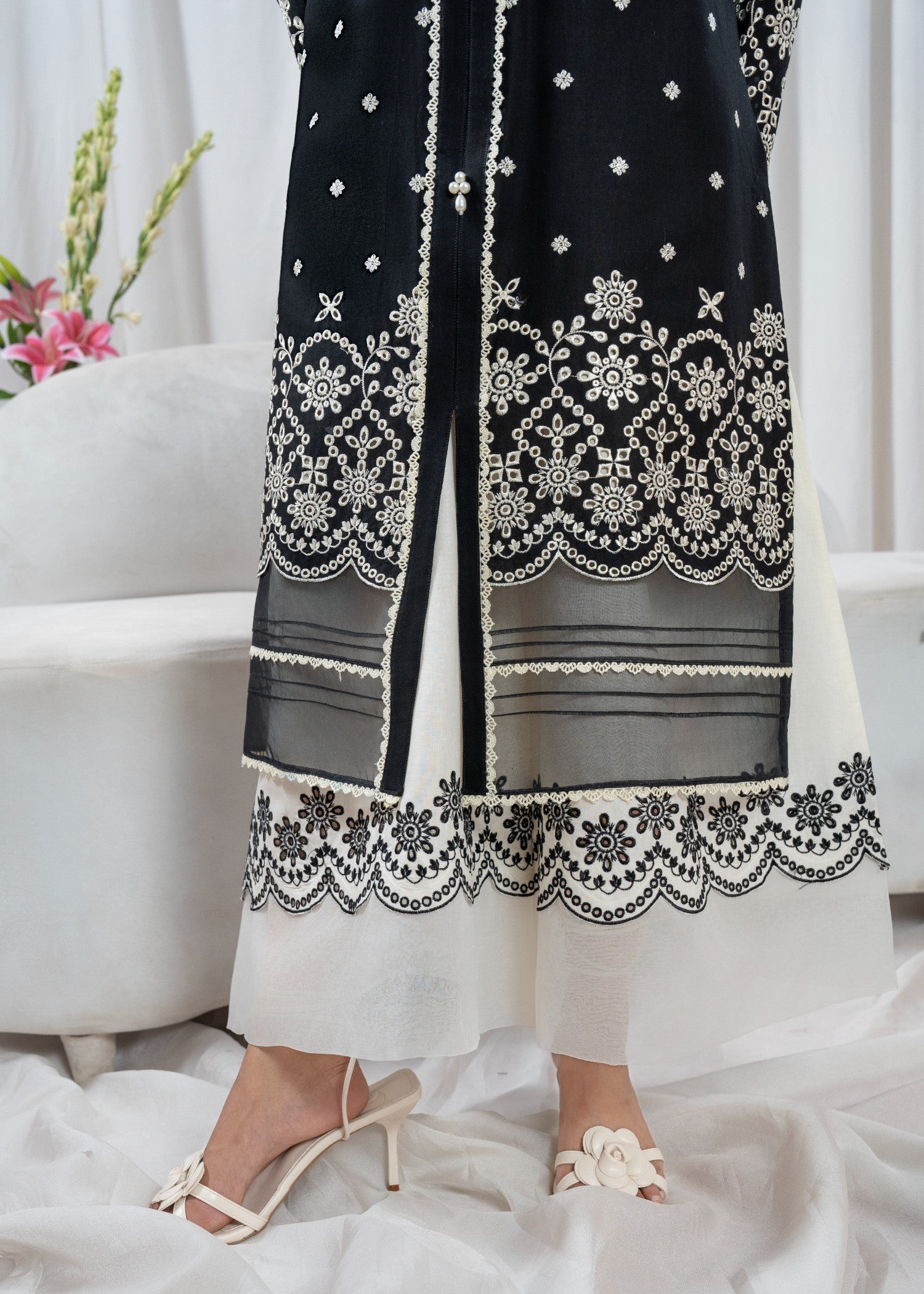 Zoya&Zafar Monochrome Maison Women 2pcs