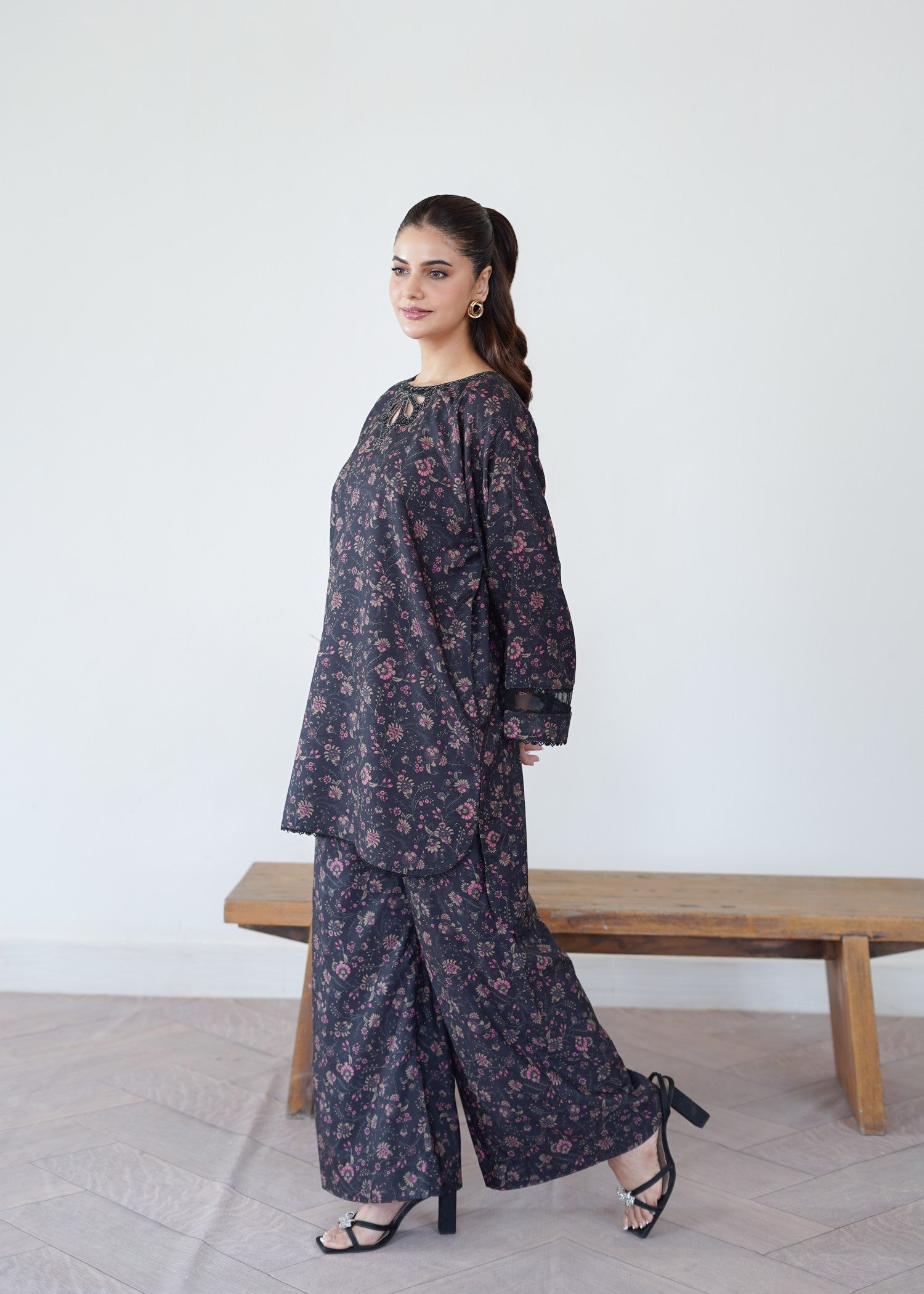 Mohagni GM 04 STITCHED Women 3pcs