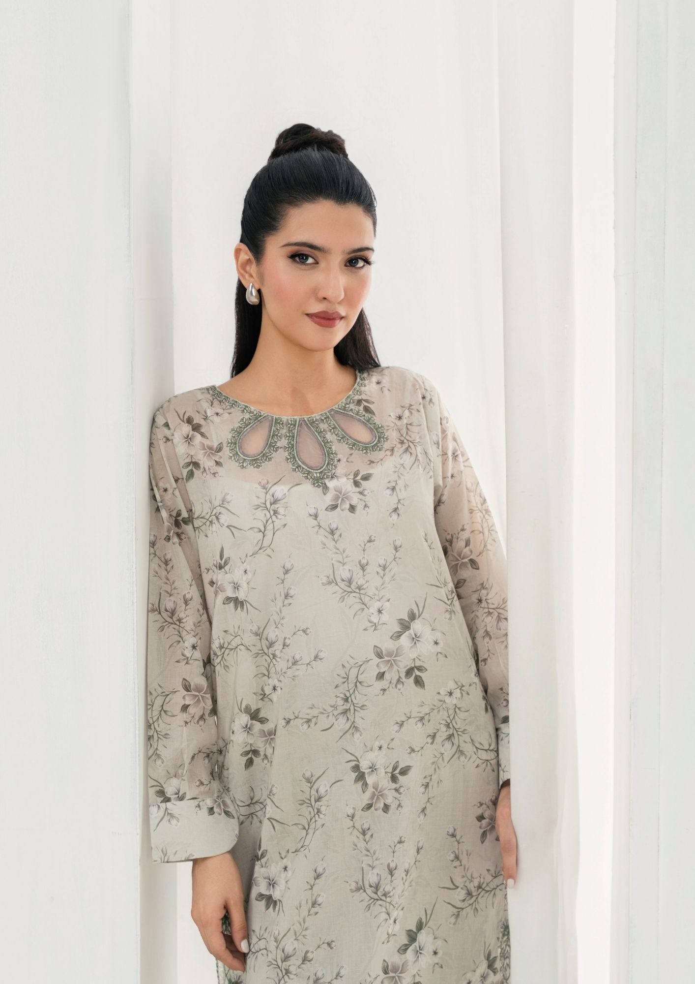 Alfatah Pret Printed Lawn with Embroidery GULZAAR S25 0011 Women 2pcs