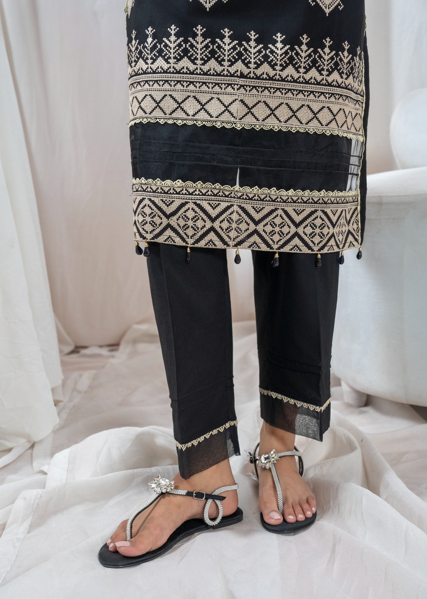 Zoya&Zafar CROSS STITCH STYLE Women 2pcs